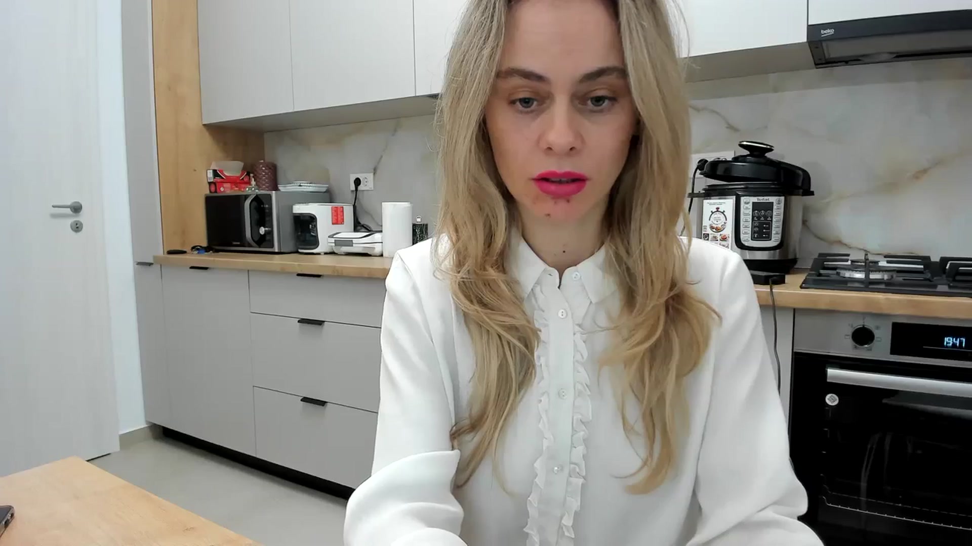 Gallery image thumbnail from DebbyPaige's myfreecams stream on, 01/20/2024, 17:20 image 5 of 20