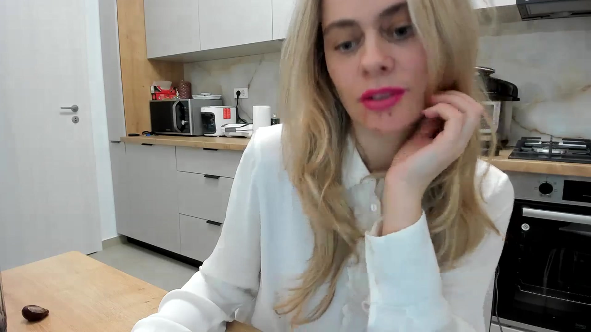 Gallery image thumbnail from DebbyPaige's myfreecams stream on, 01/20/2024, 17:20 image 12 of 20