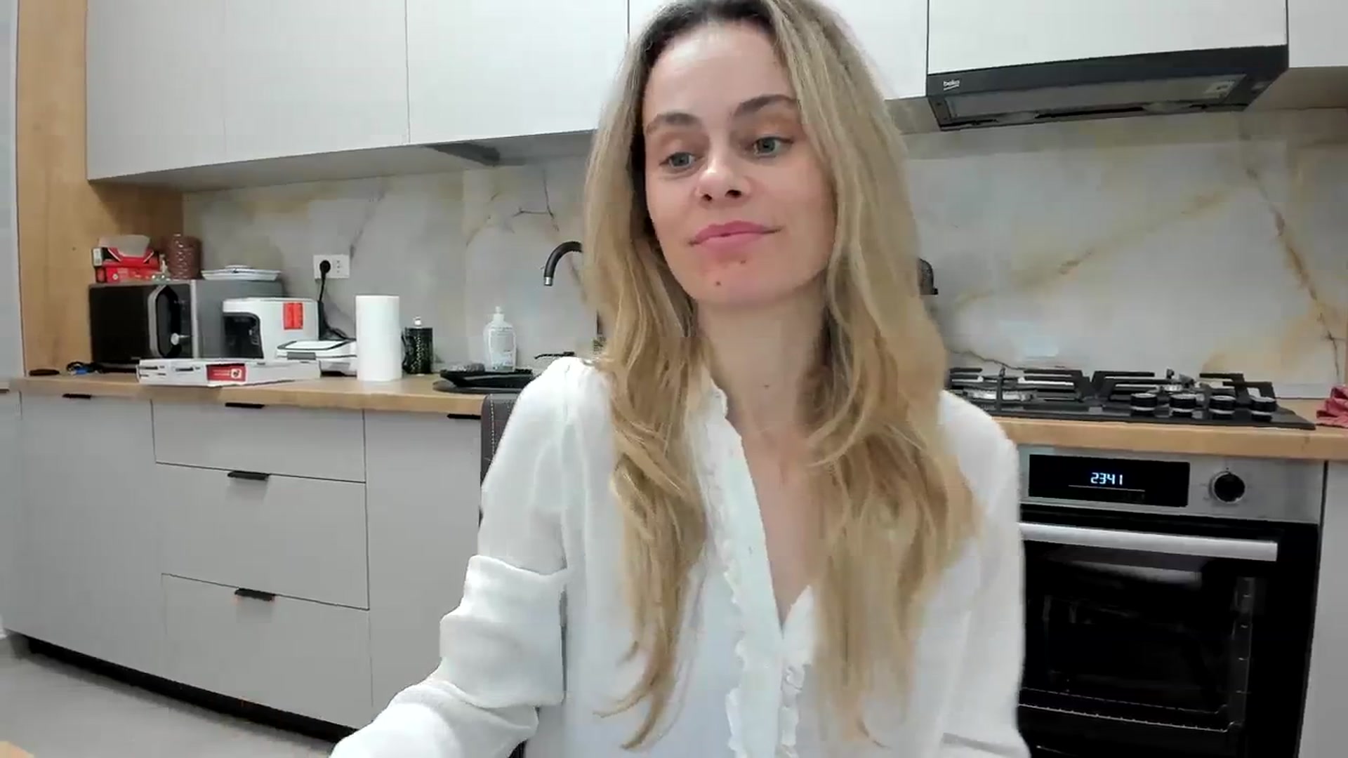 Gallery image thumbnail from DebbyPaige's myfreecams stream on, 01/20/2024, 21:23 image 13 of 20