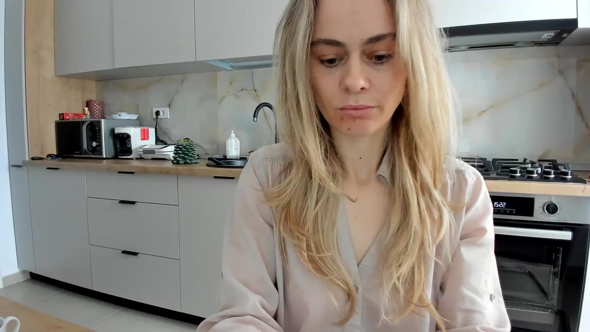 Gallery image thumbnail from DebbyPaige's myfreecams stream on, 01/21/2024, 13:34 image 8 of 20