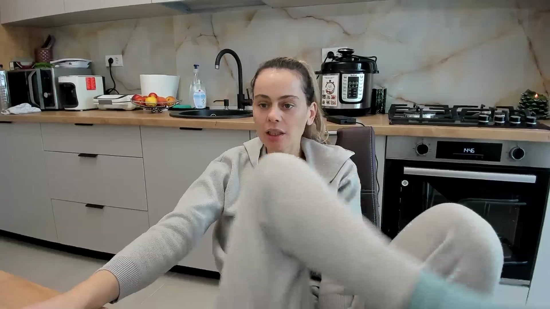 Gallery image thumbnail from DebbyPaige's myfreecams stream on, 01/30/2024, 12:48 image 11 of 20