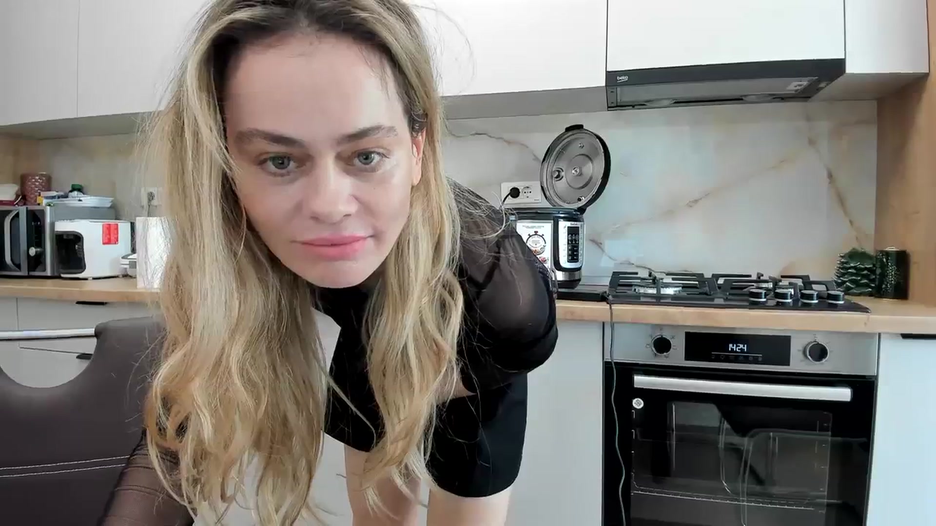 Gallery image thumbnail from DebbyPaige's myfreecams stream on, 02/03/2024, 12:00 image 14 of 20