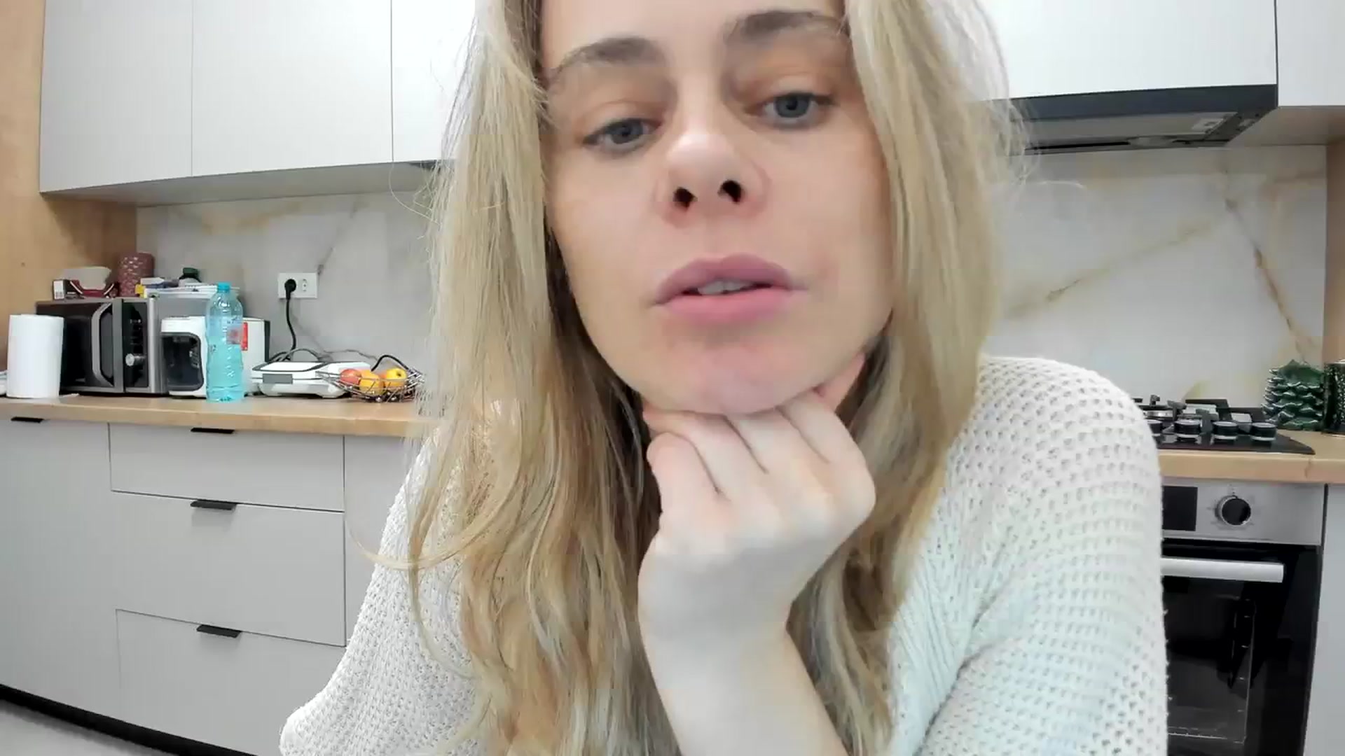 Gallery image thumbnail from DebbyPaige's myfreecams stream on, 02/03/2024, 16:00 image 1 of 20