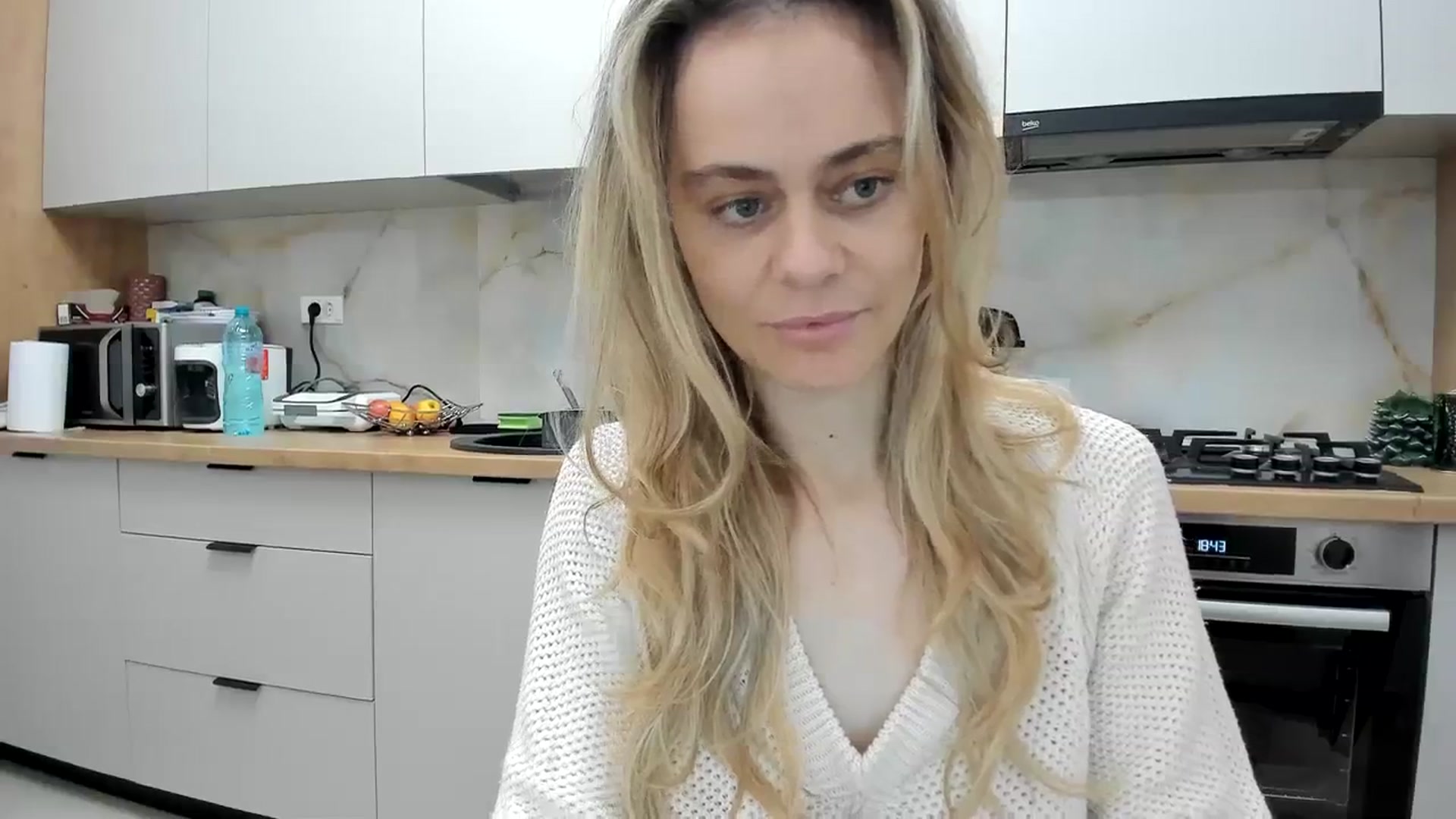 Gallery image thumbnail from DebbyPaige's myfreecams stream on, 02/03/2024, 16:00 image 19 of 20
