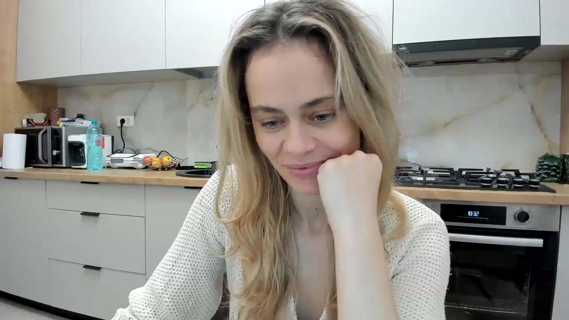 Gallery image thumbnail from DebbyPaige's myfreecams stream on, 02/03/2024, 16:00 image 5 of 20