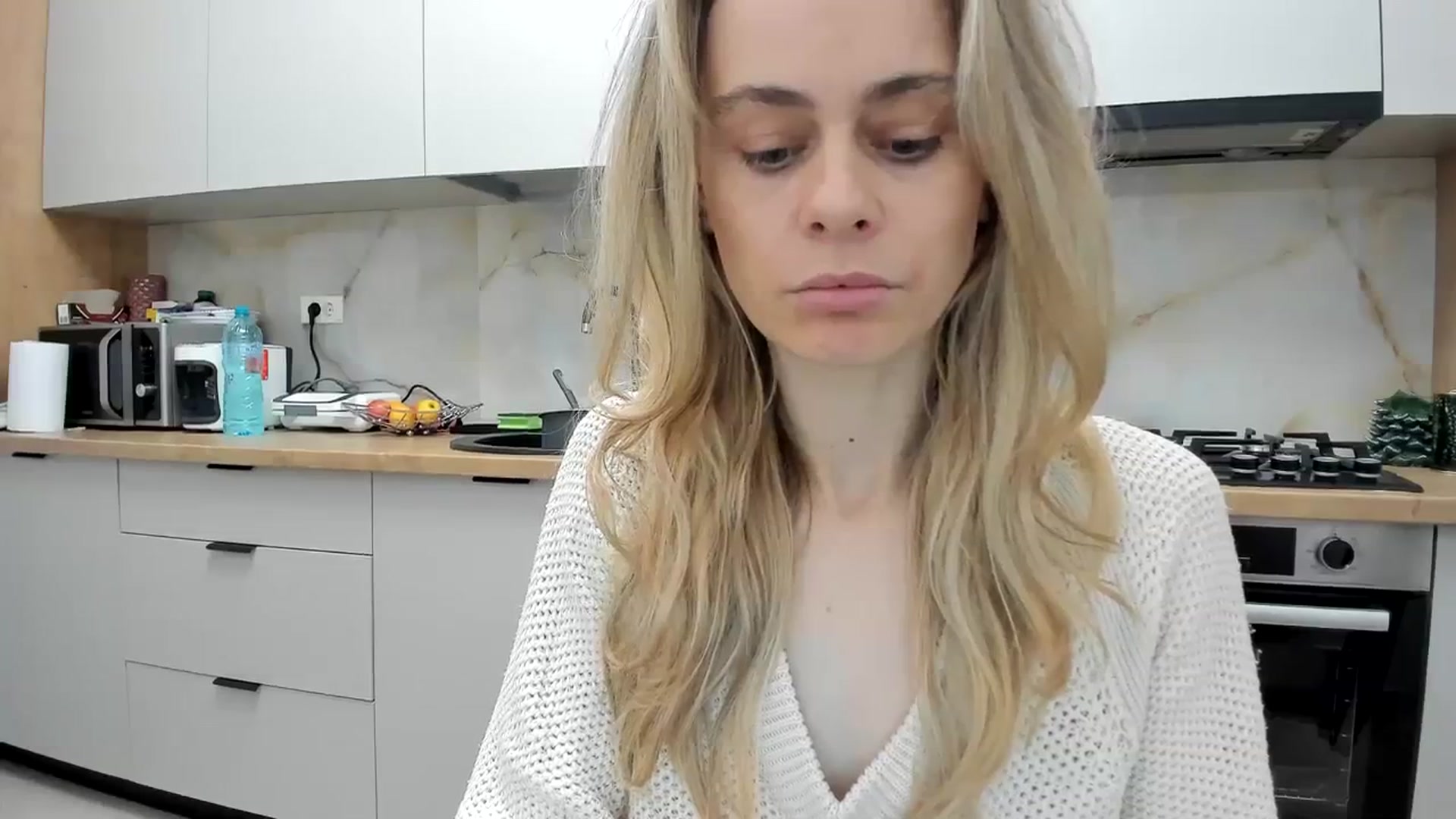 Gallery image thumbnail from DebbyPaige's myfreecams stream on, 02/03/2024, 16:00 image 9 of 20