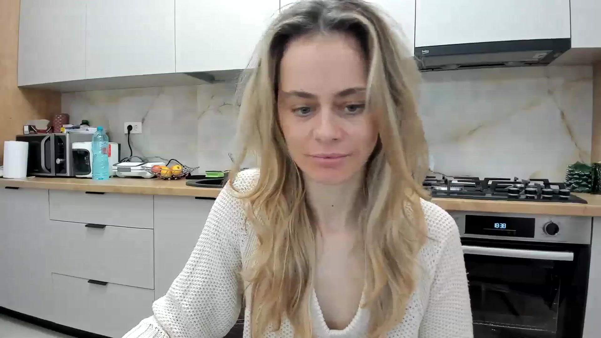 Gallery image thumbnail from DebbyPaige's myfreecams stream on, 02/03/2024, 16:00 image 13 of 20