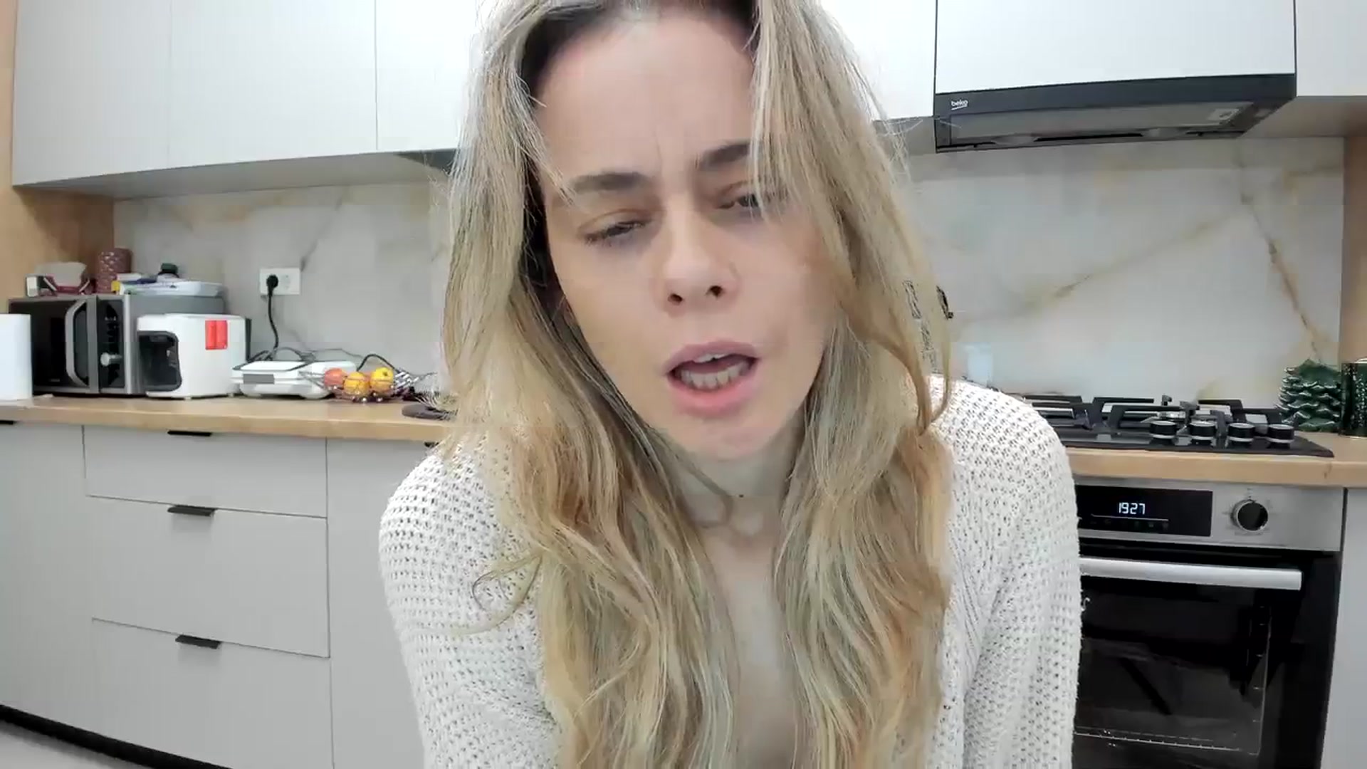 Gallery image thumbnail from DebbyPaige's myfreecams stream on, 02/03/2024, 16:31 image 18 of 20