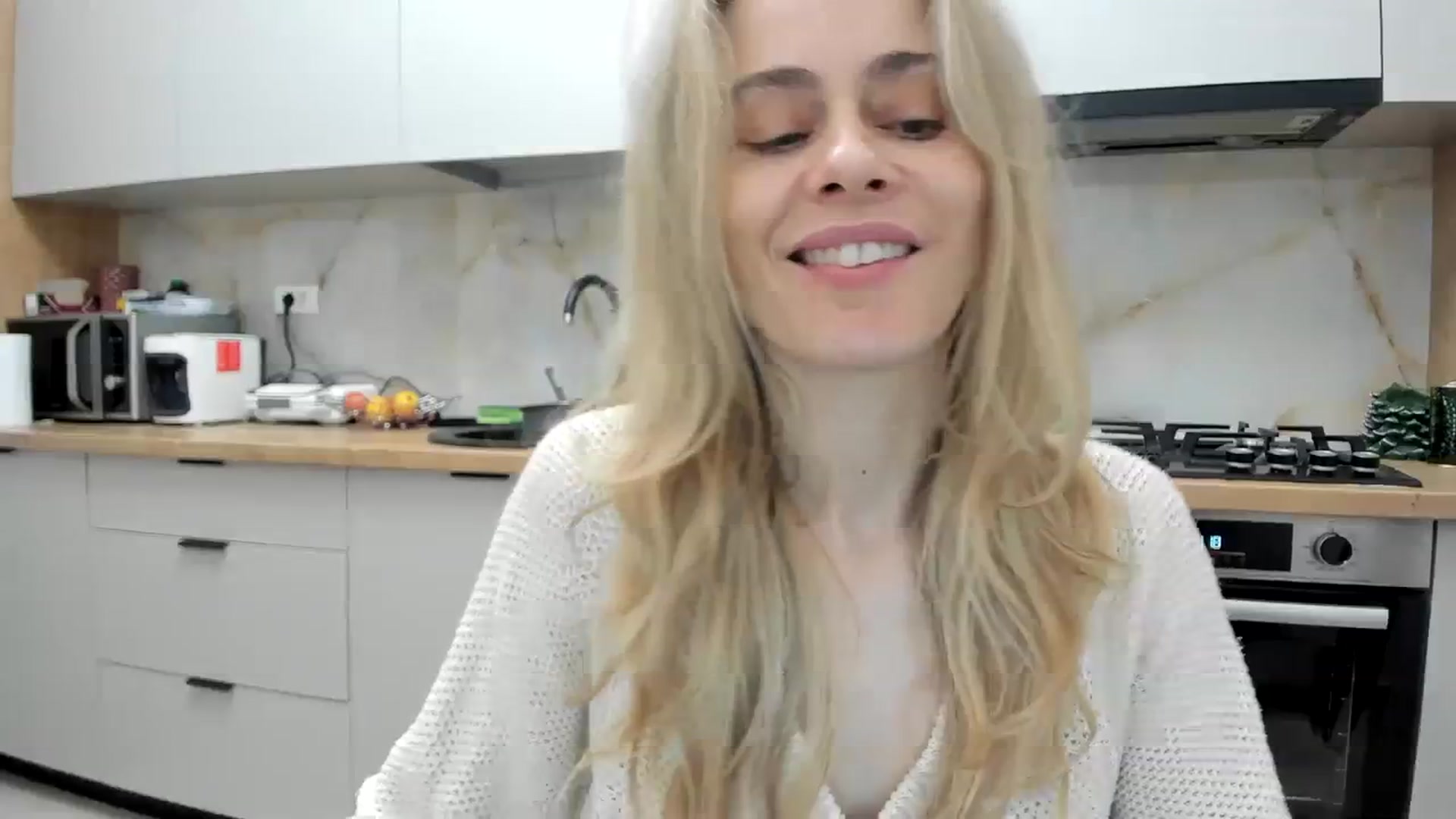 Gallery image thumbnail from DebbyPaige's myfreecams stream on, 02/03/2024, 16:31 image 9 of 20