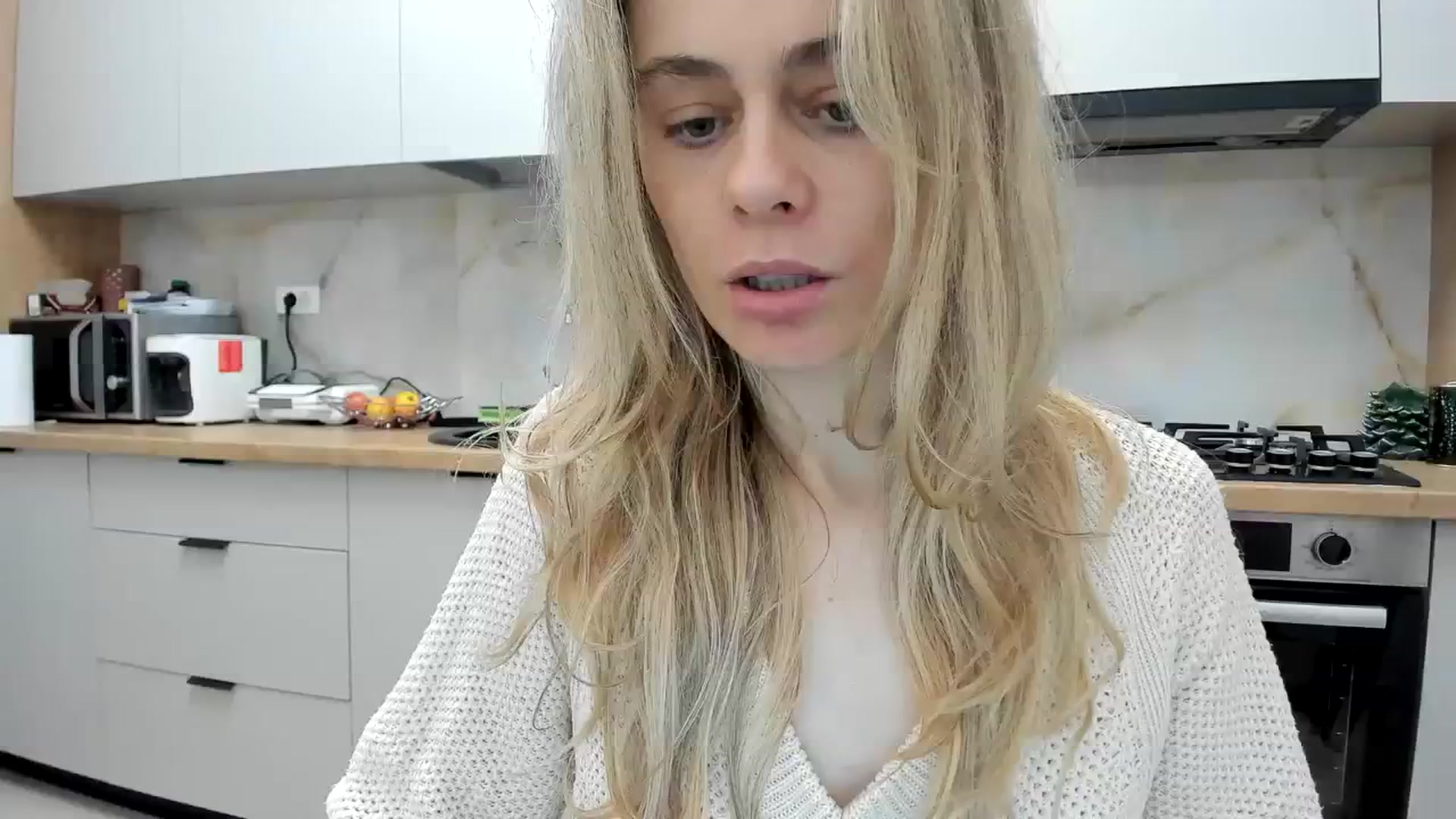 Gallery image thumbnail from DebbyPaige's myfreecams stream on, 02/03/2024, 16:31 image 7 of 20