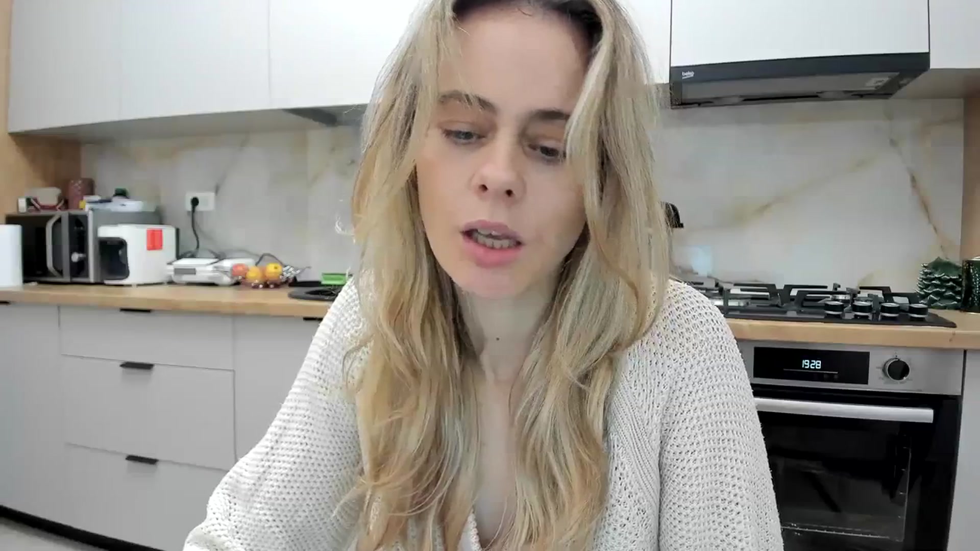 Gallery image thumbnail from DebbyPaige's myfreecams stream on, 02/03/2024, 16:31 image 19 of 20