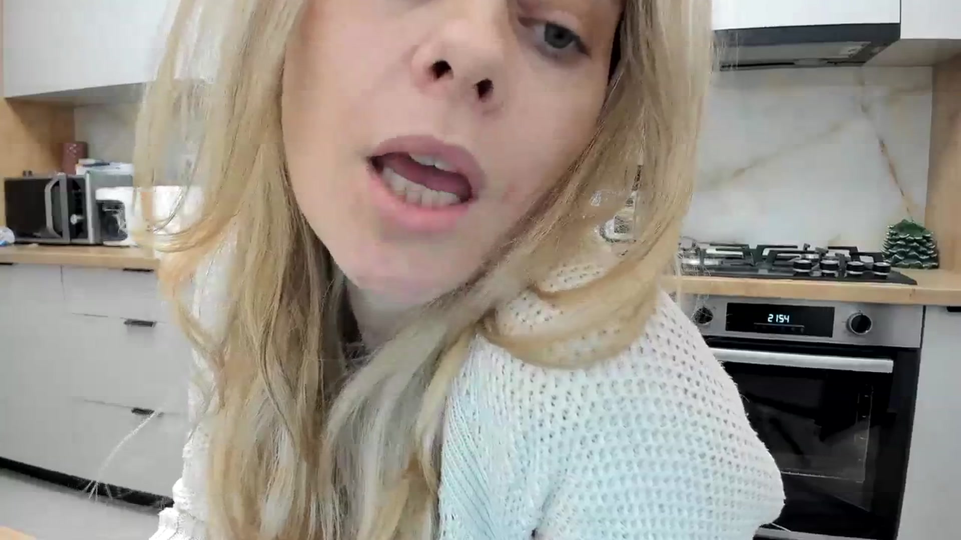 Gallery image thumbnail from DebbyPaige's myfreecams stream on, 02/03/2024, 19:06 image 19 of 20