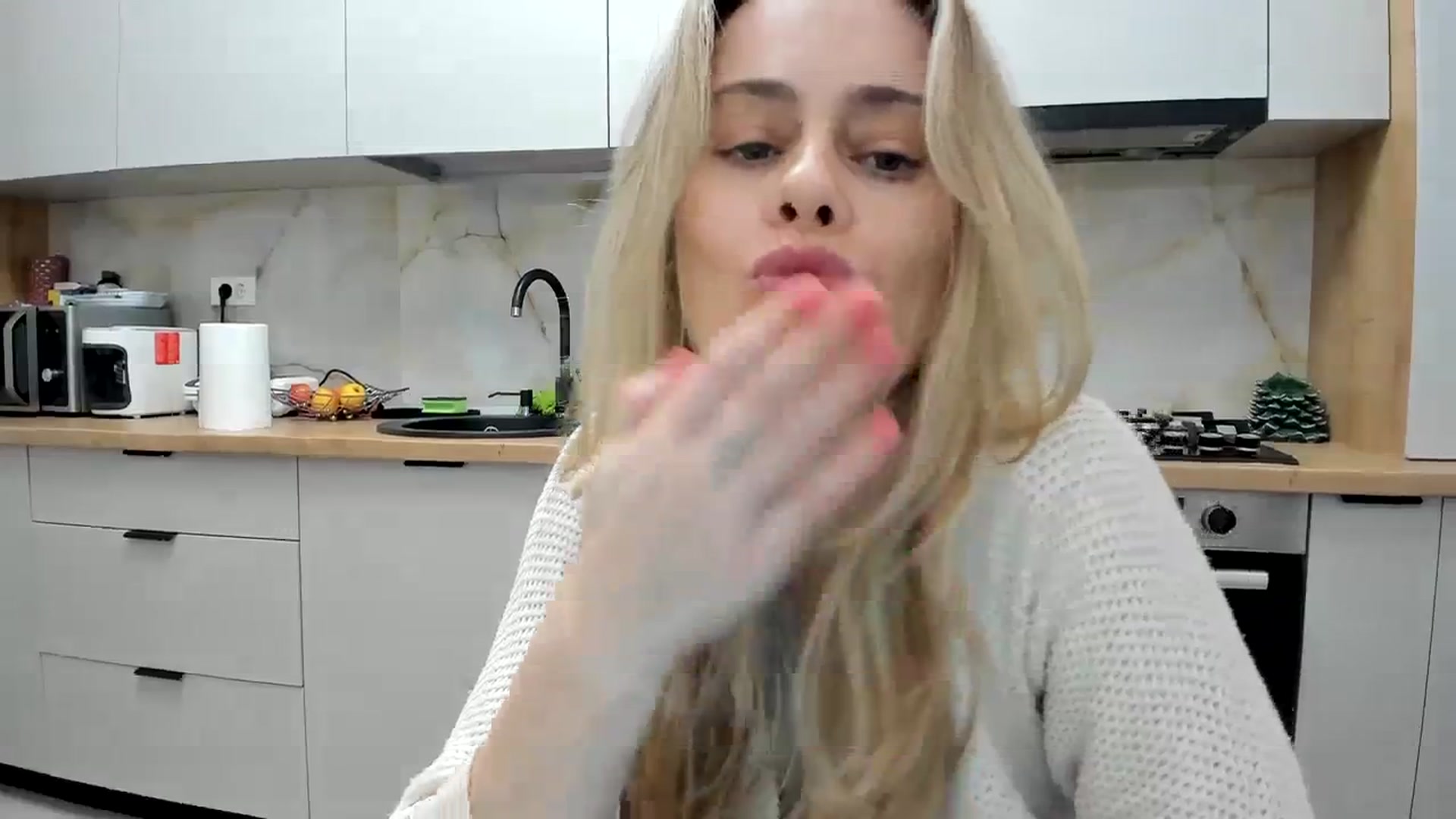 Gallery image thumbnail from DebbyPaige's myfreecams stream on, 02/03/2024, 19:06 image 3 of 20