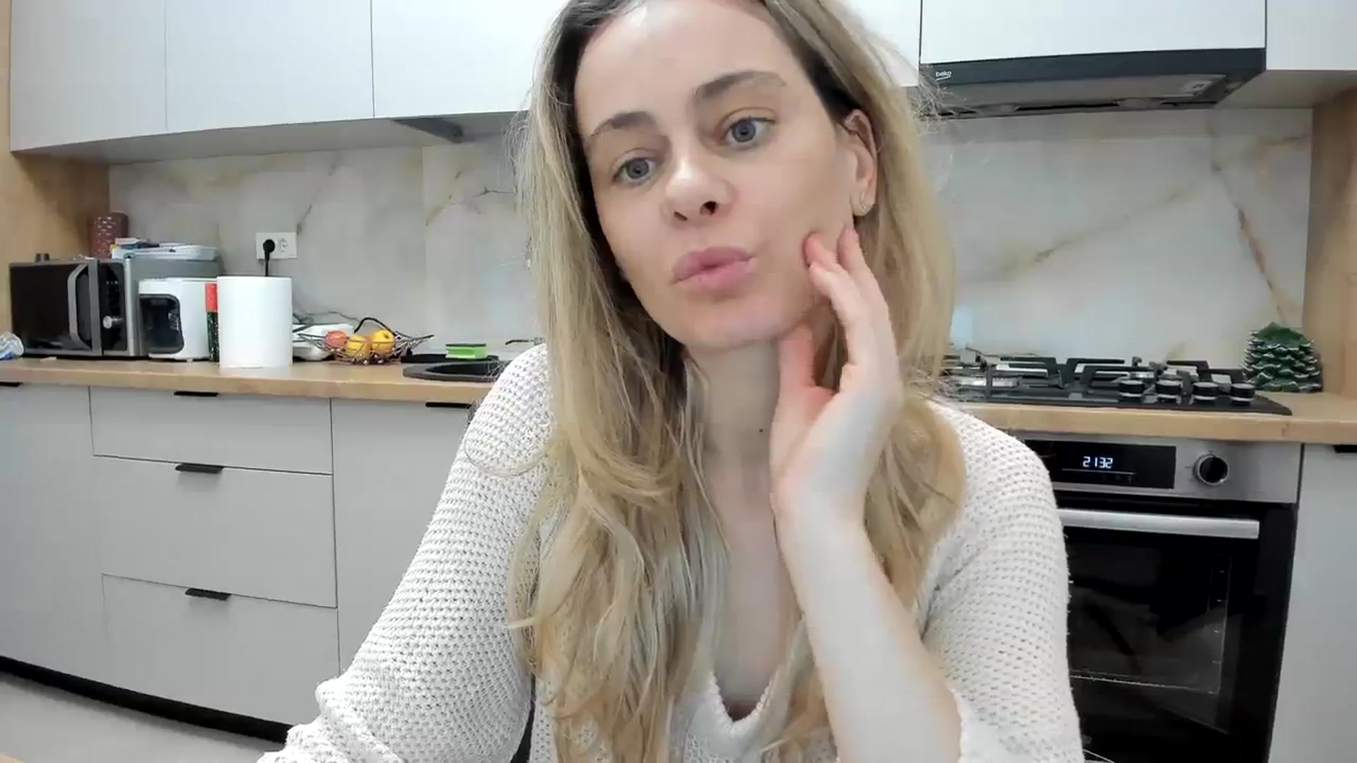 Gallery image thumbnail from DebbyPaige's myfreecams stream on, 02/03/2024, 19:06 image 14 of 20