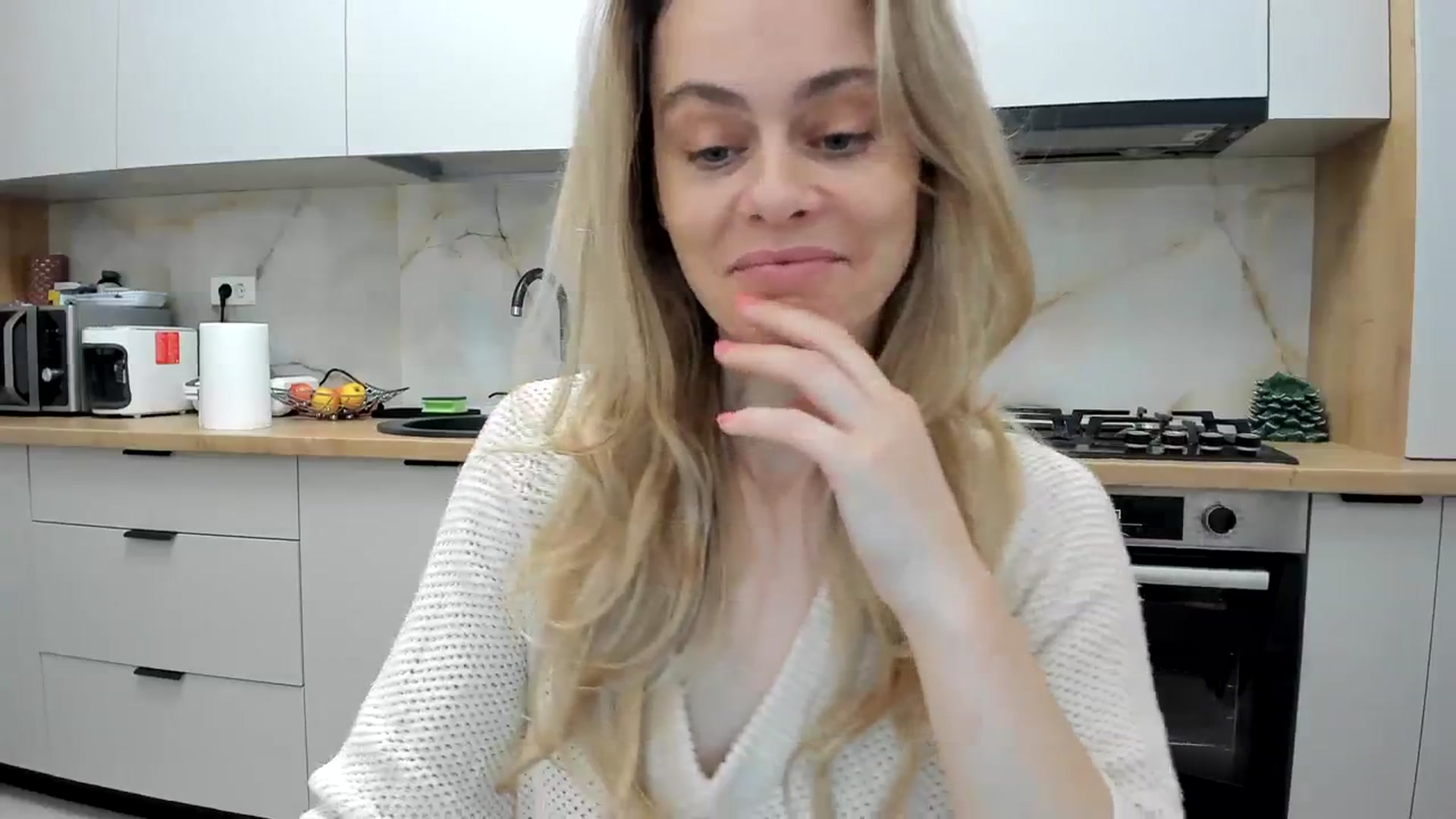 Gallery image thumbnail from DebbyPaige's myfreecams stream on, 02/03/2024, 19:06 image 4 of 20