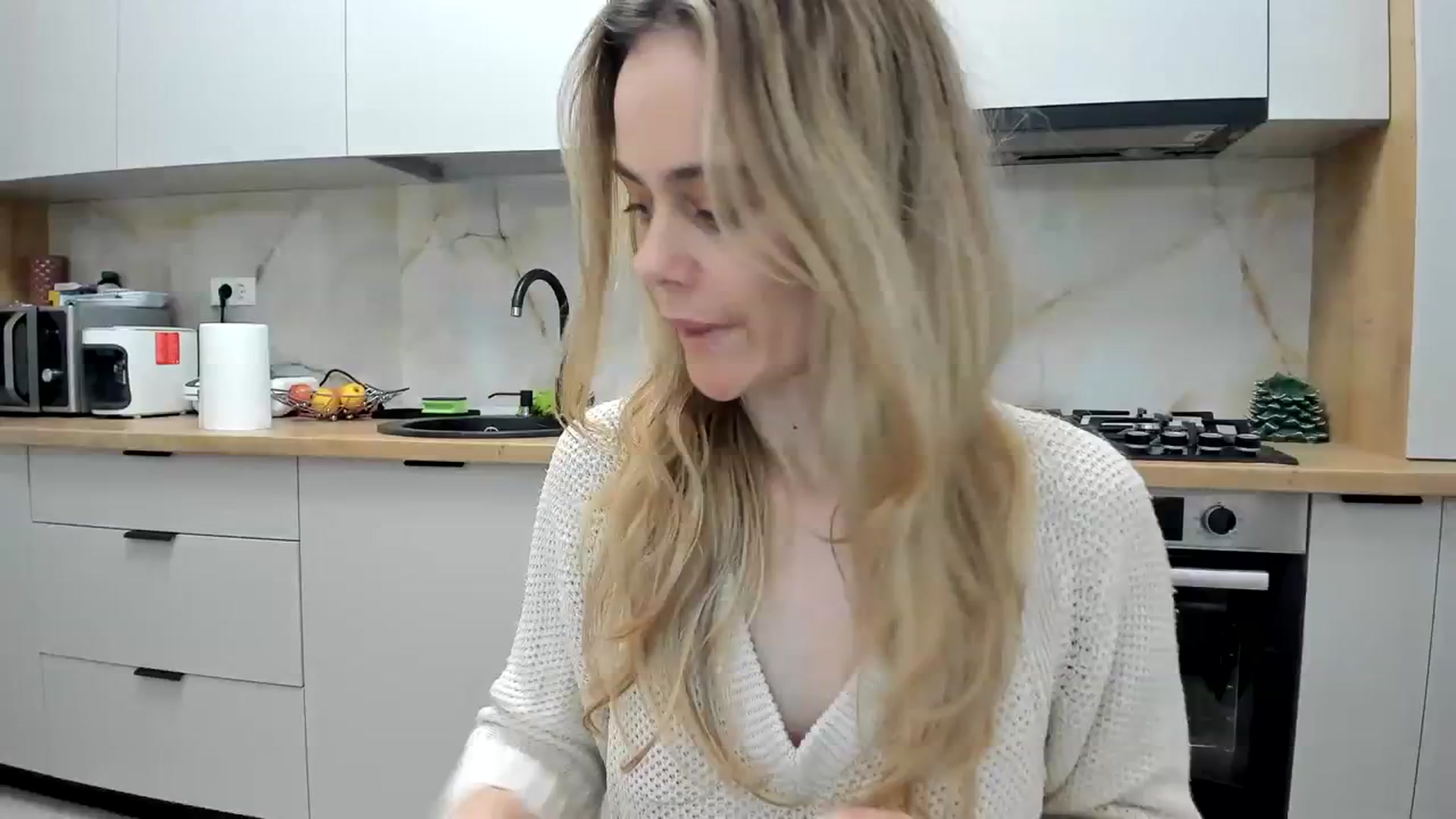 Gallery image thumbnail from DebbyPaige's myfreecams stream on, 02/03/2024, 19:06 image 1 of 20