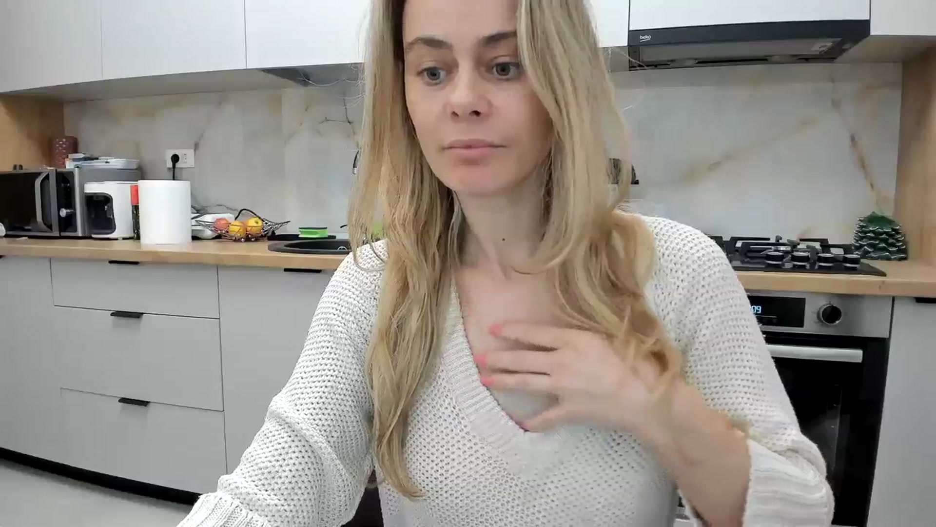 Gallery image thumbnail from DebbyPaige's myfreecams stream on, 02/03/2024, 19:30 image 4 of 20