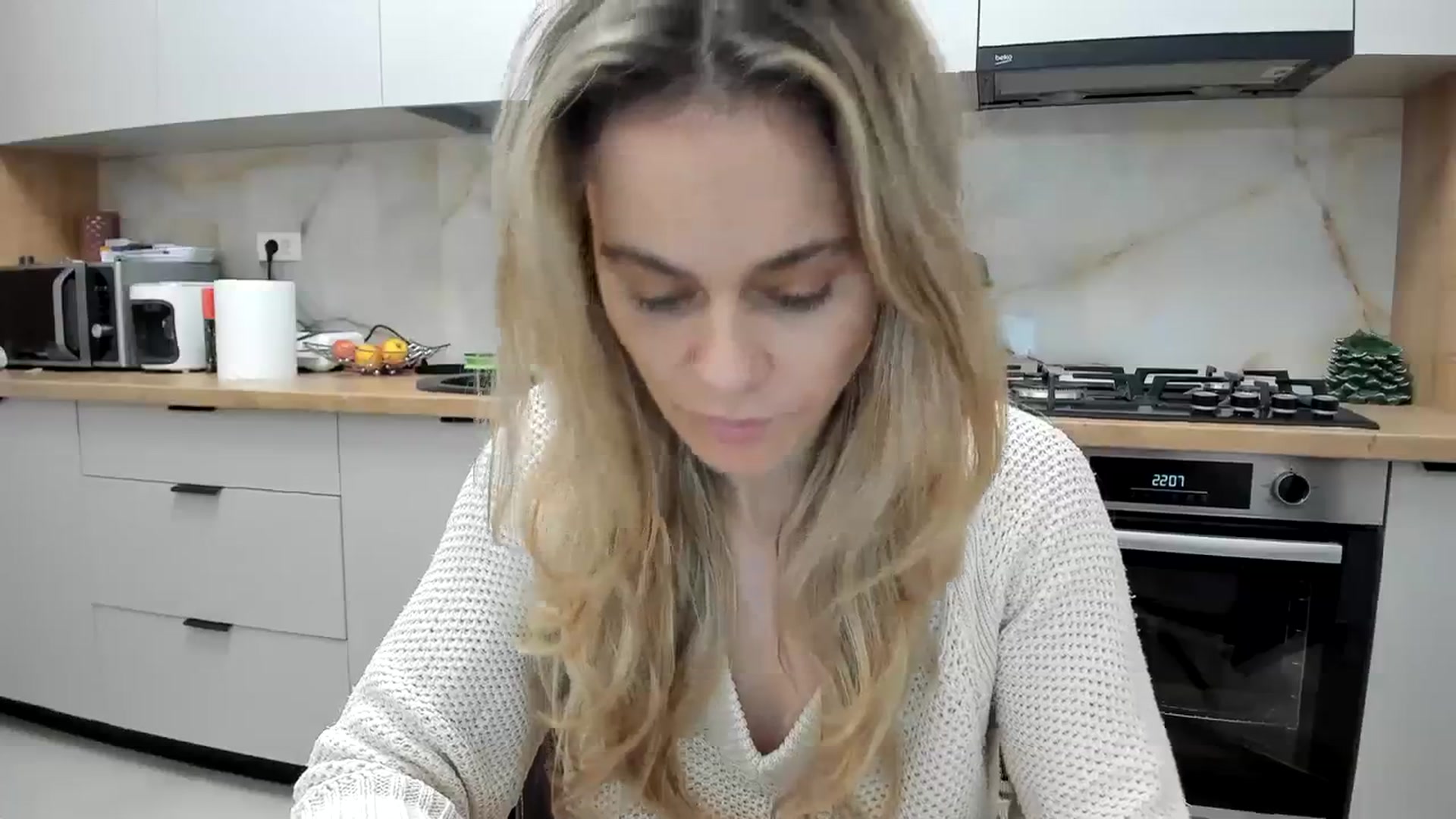 Gallery image thumbnail from DebbyPaige's myfreecams stream on, 02/03/2024, 19:30 image 2 of 20