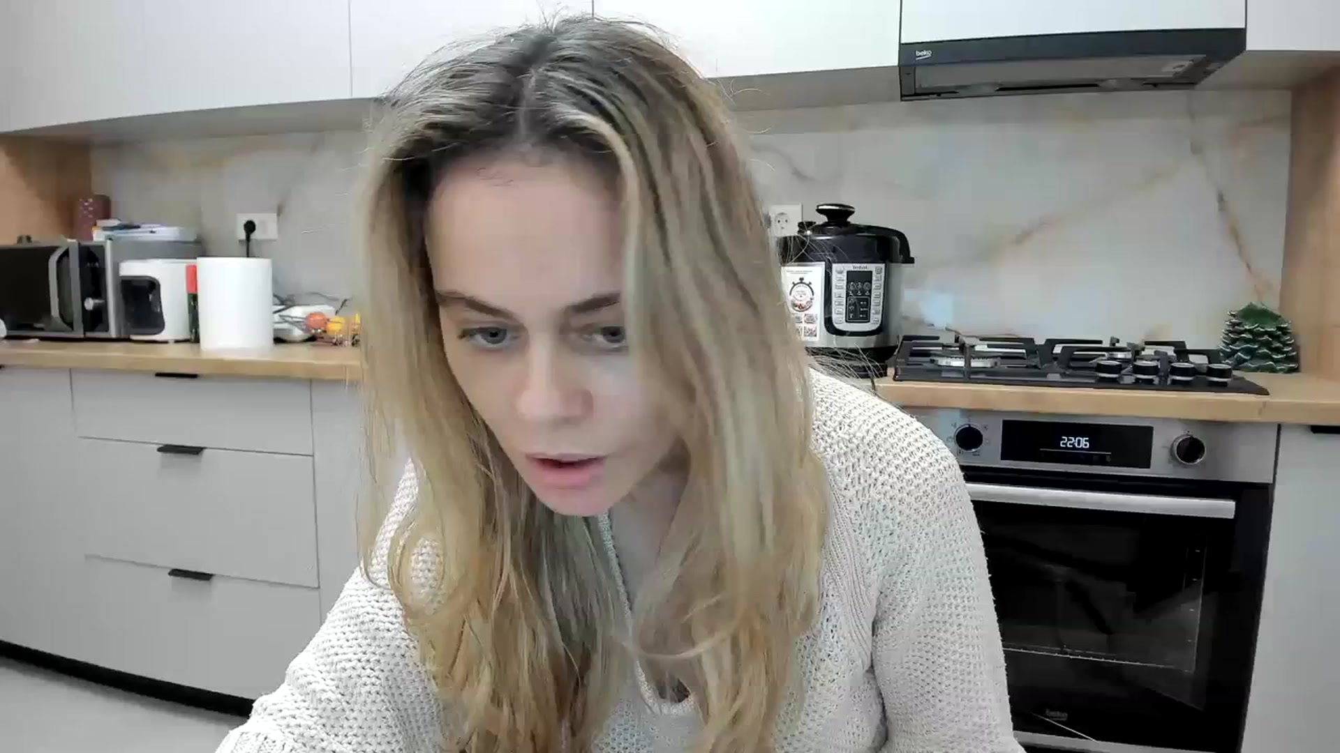 Gallery image thumbnail from DebbyPaige's myfreecams stream on, 02/03/2024, 19:30 image 1 of 20