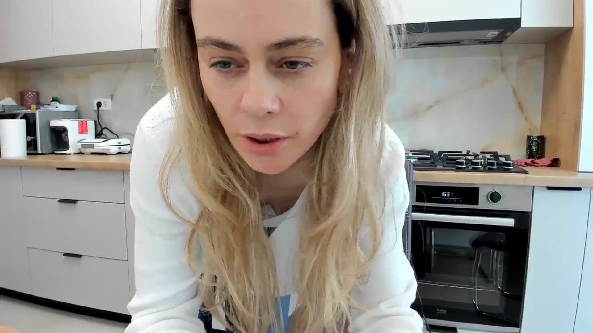 Gallery image thumbnail from DebbyPaige's myfreecams stream on, 02/05/2024, 13:52 image 15 of 20