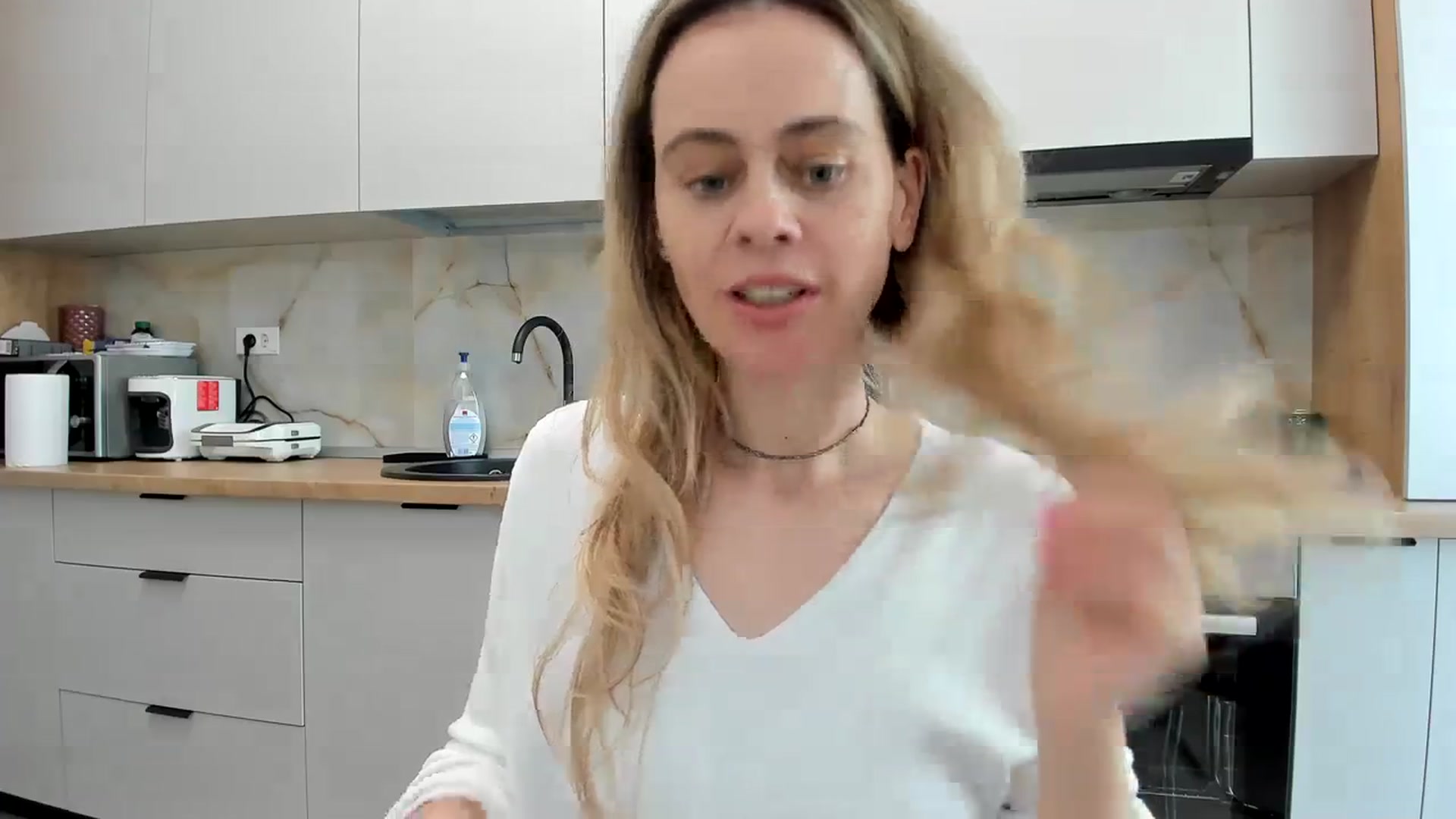 Gallery image thumbnail from DebbyPaige's myfreecams stream on, 02/05/2024, 13:52 image 6 of 20