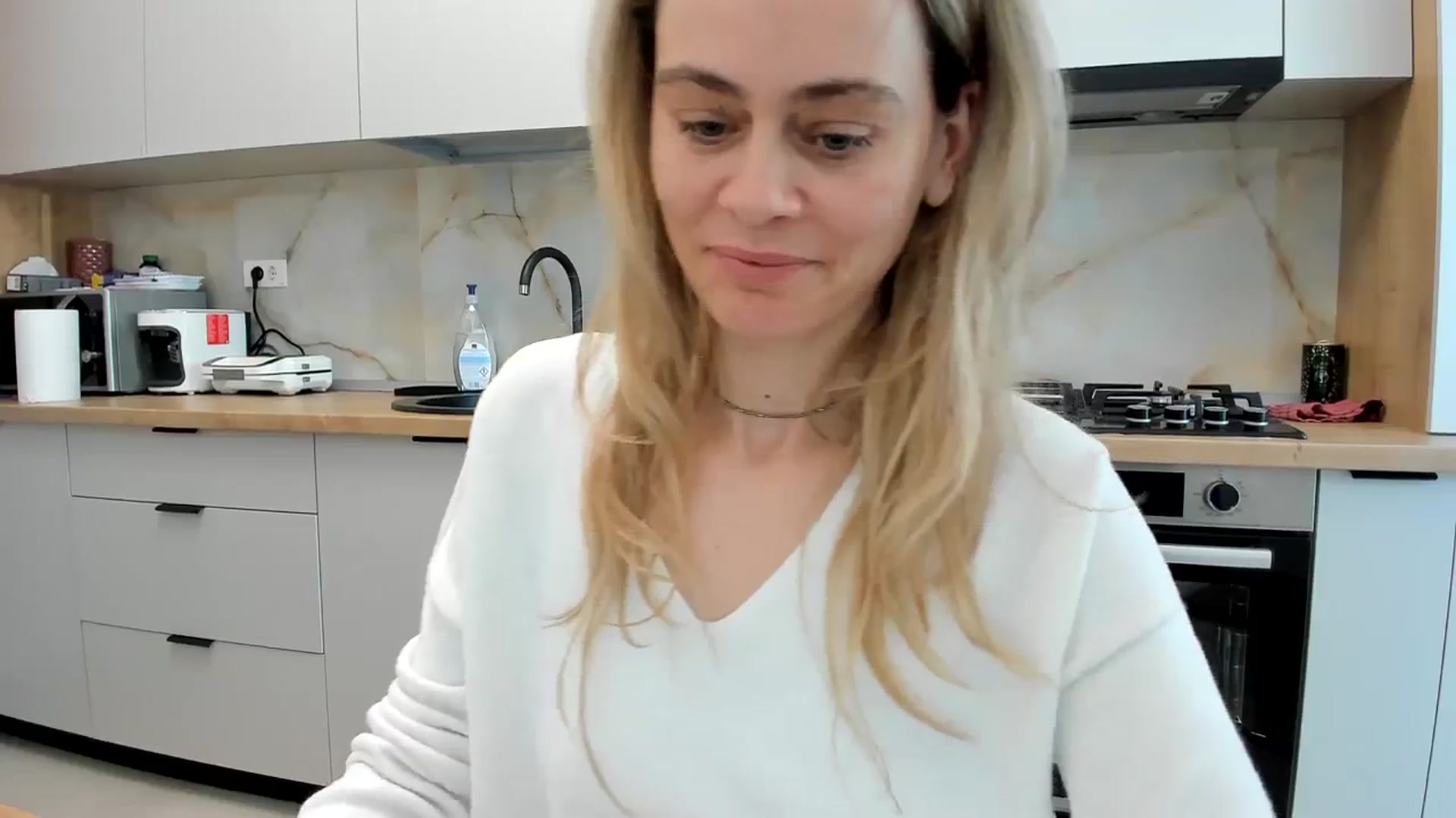 Gallery image thumbnail from DebbyPaige's myfreecams stream on, 02/05/2024, 13:52 image 20 of 20