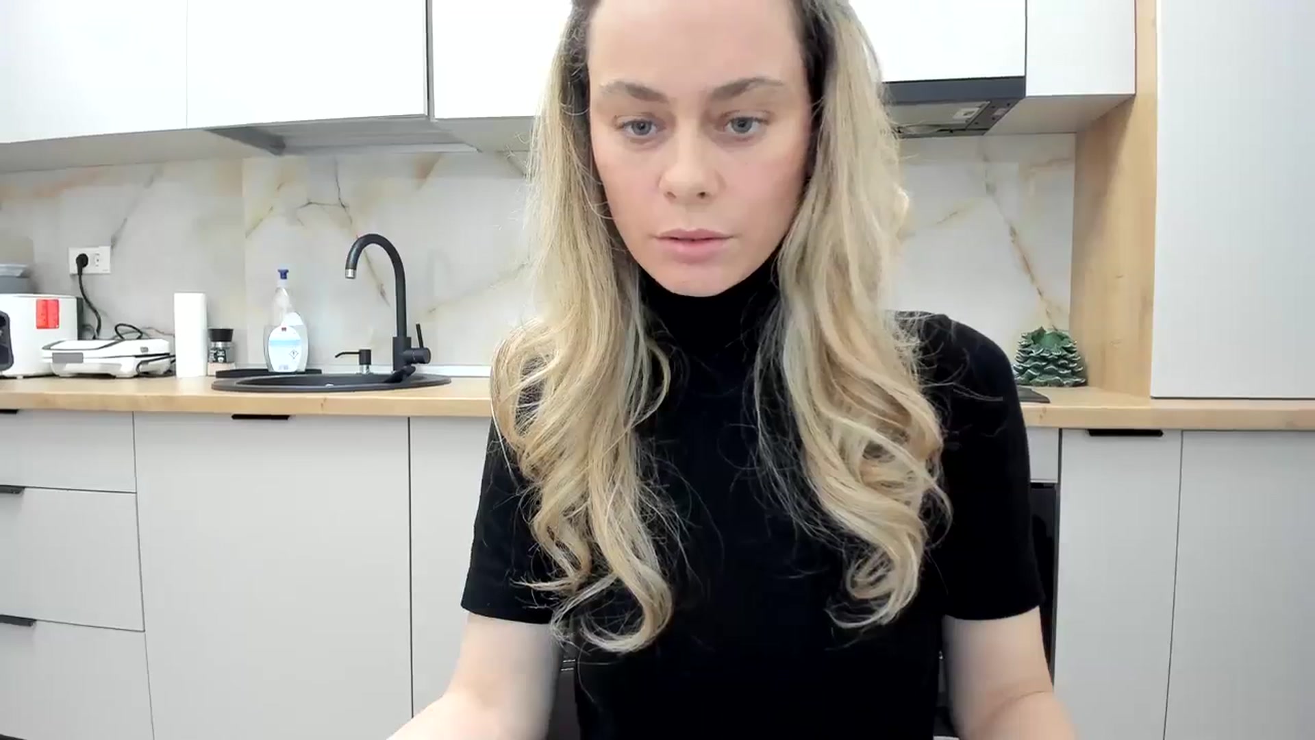 Gallery image thumbnail from DebbyPaige's myfreecams stream on, 02/23/2024, 16:17 image 19 of 20