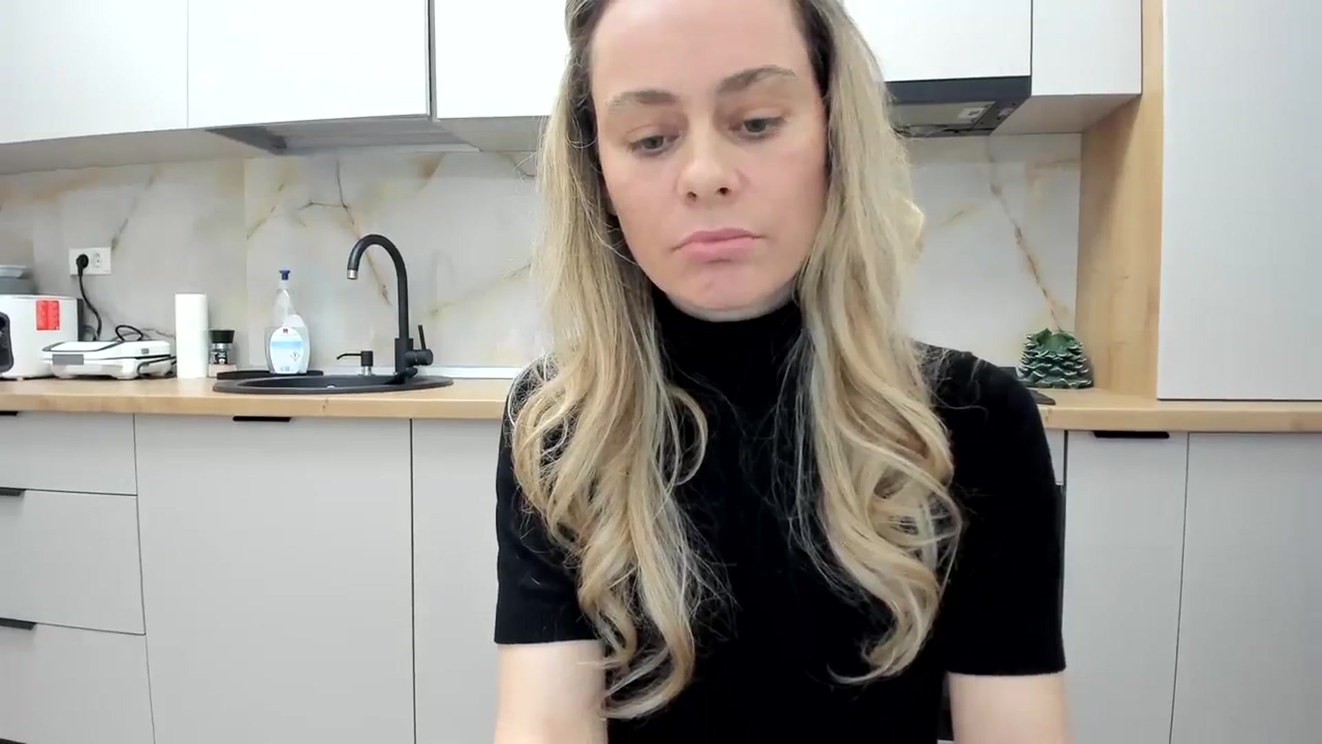 Gallery image thumbnail from DebbyPaige's myfreecams stream on, 02/23/2024, 16:17 image 20 of 20