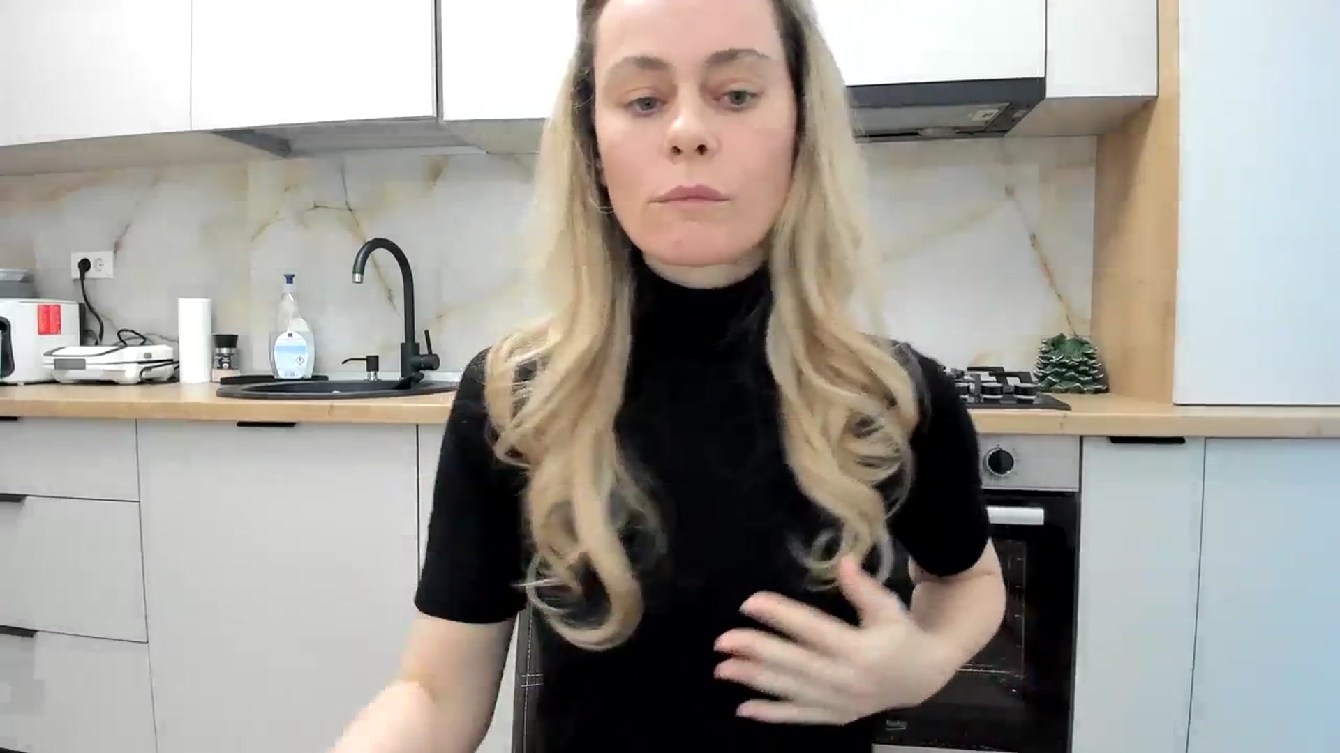 Gallery image thumbnail from DebbyPaige's myfreecams stream on, 02/23/2024, 16:17 image 8 of 20