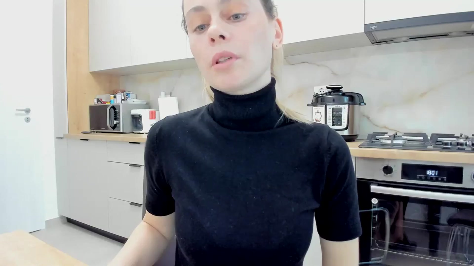 Gallery image thumbnail from DebbyPaige's myfreecams stream on, 02/28/2024, 15:17 image 9 of 20