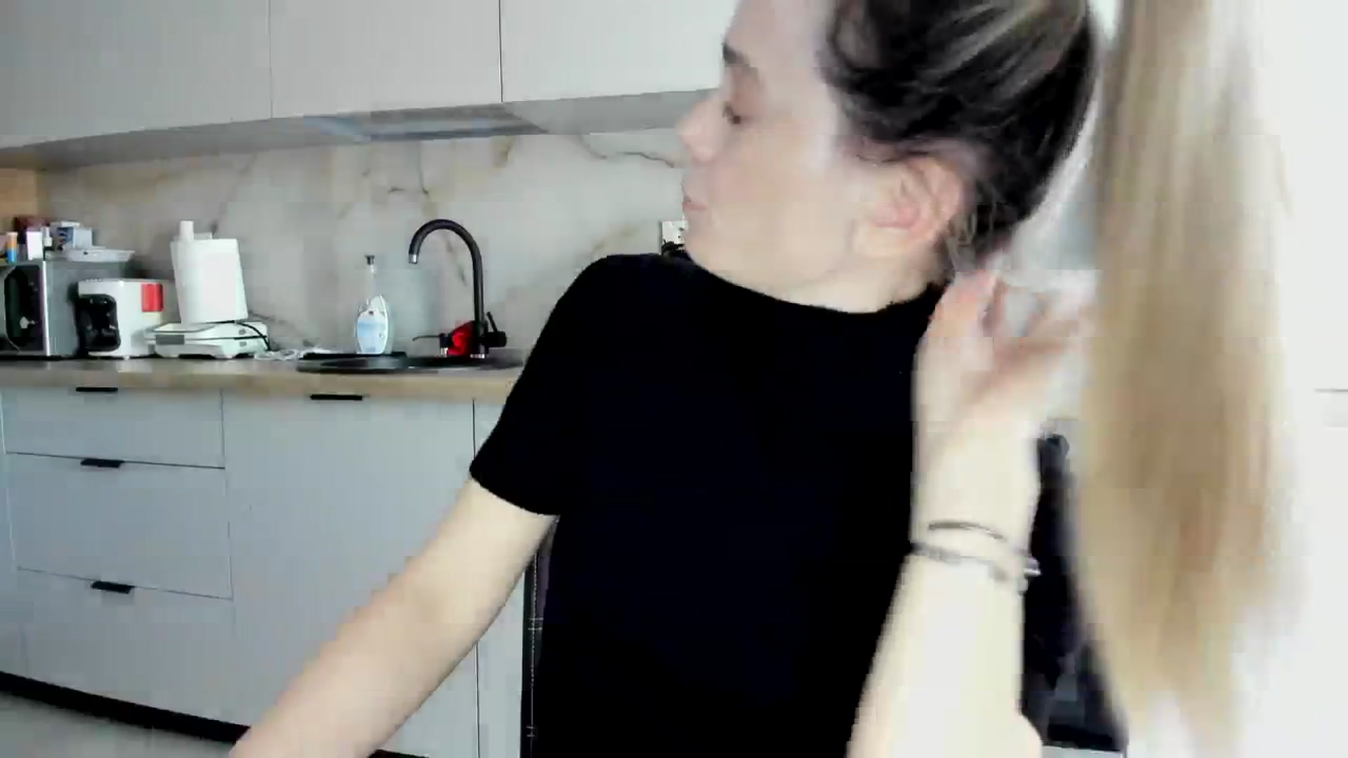 Gallery image thumbnail from DebbyPaige's myfreecams stream on, 02/28/2024, 15:17 image 14 of 20