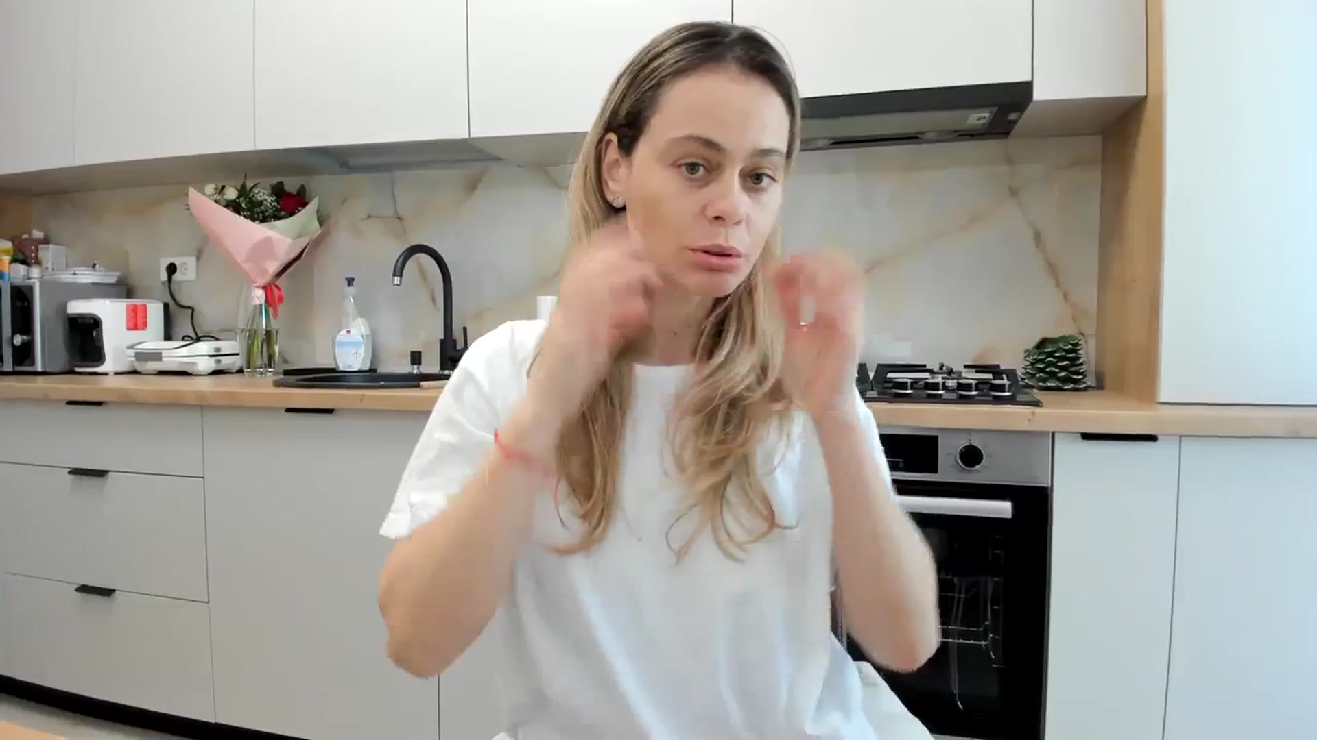 Gallery image thumbnail from DebbyPaige's myfreecams stream on, 03/04/2024, 15:33 image 9 of 20