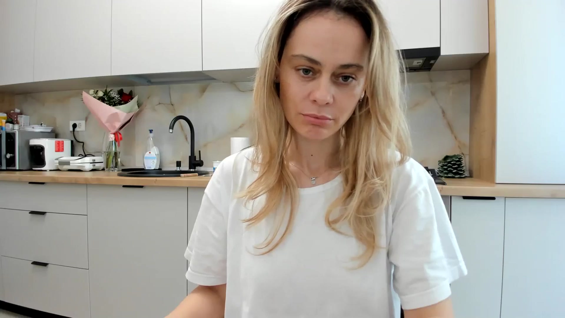 Gallery image thumbnail from DebbyPaige's myfreecams stream on, 03/04/2024, 15:33 image 4 of 20
