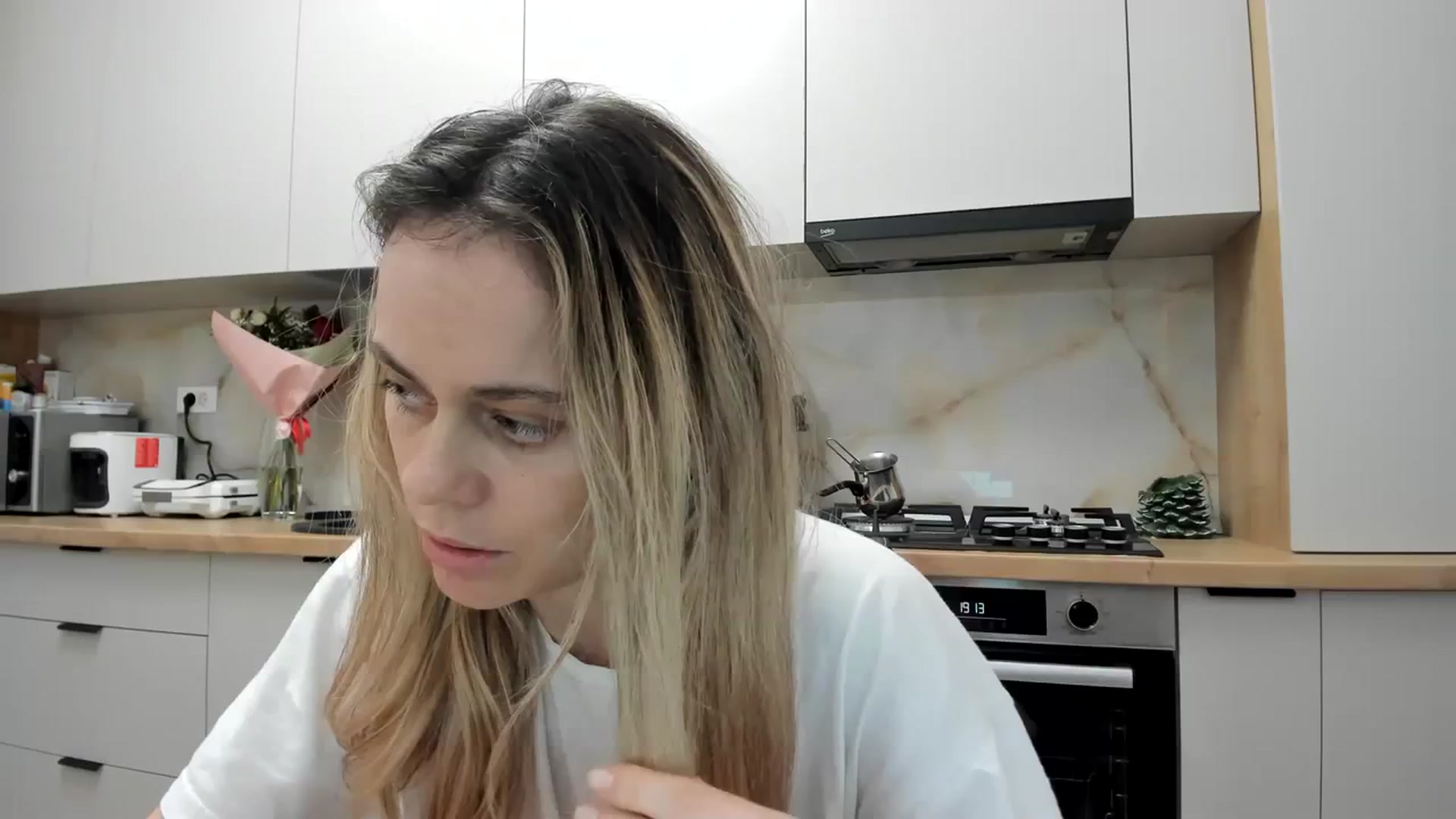 Gallery image thumbnail from DebbyPaige's myfreecams stream on, 03/04/2024, 16:19 image 19 of 20