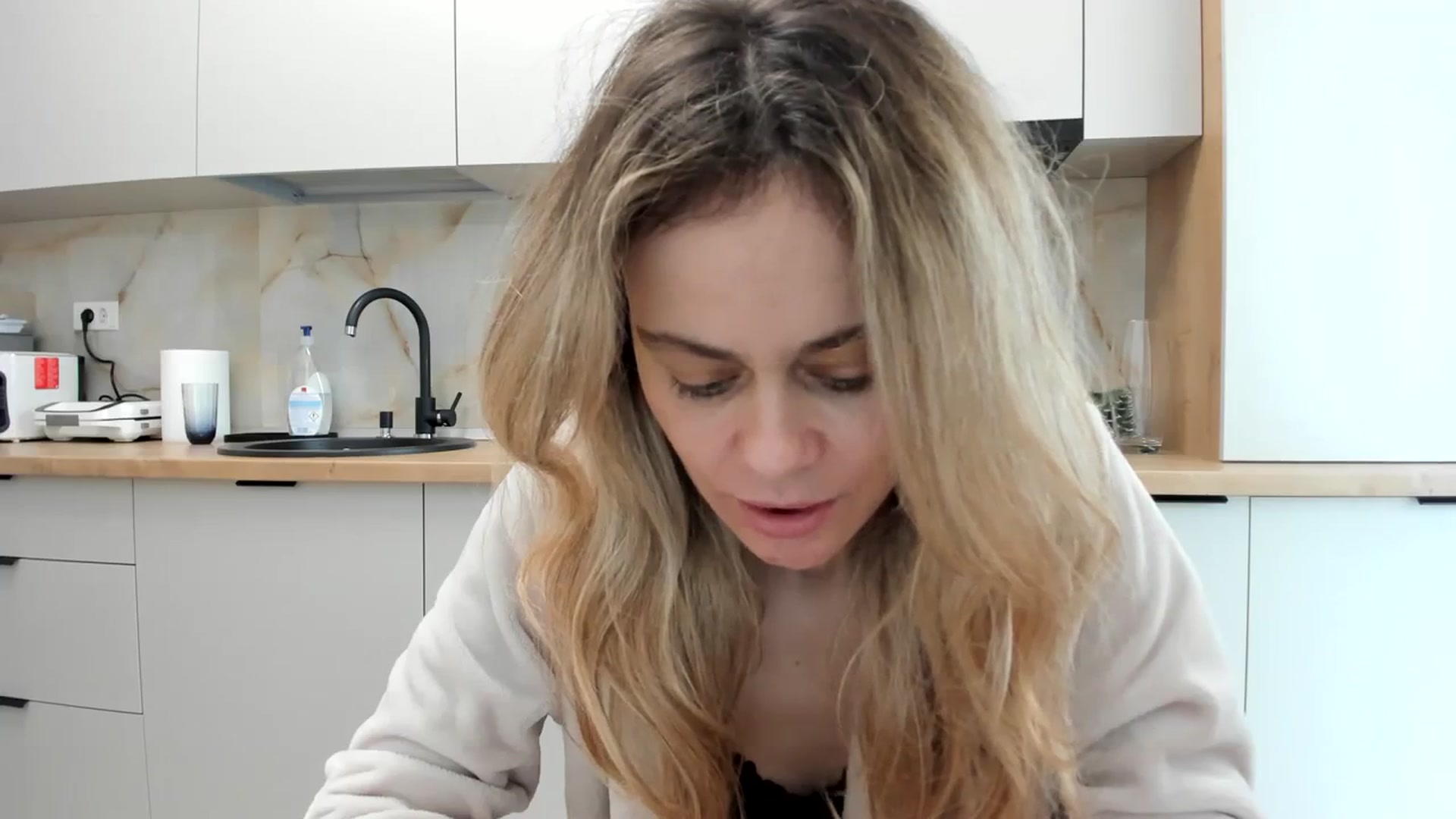 Gallery image thumbnail from DebbyPaige's myfreecams stream on, 03/05/2024, 11:57 image 3 of 20
