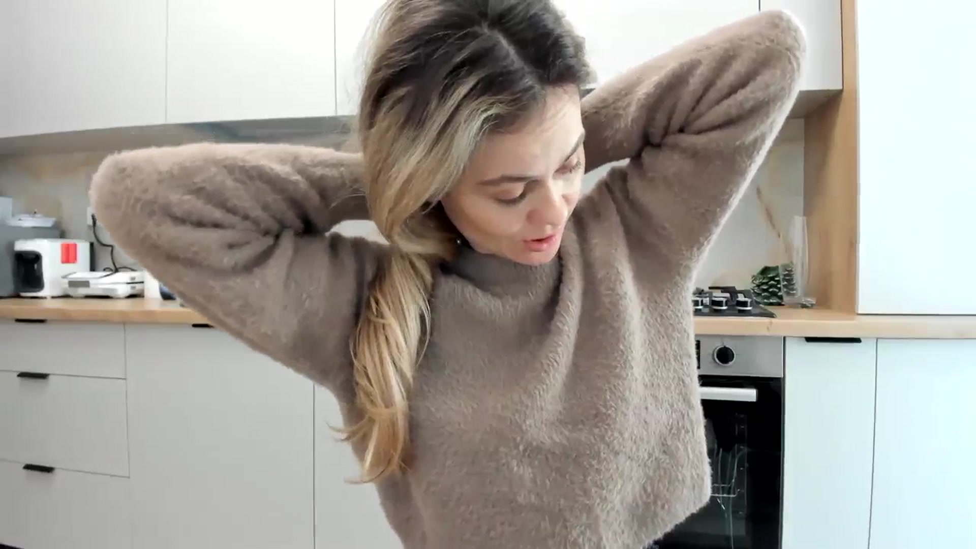 Gallery image thumbnail from DebbyPaige's myfreecams stream on, 03/05/2024, 11:57 image 19 of 20