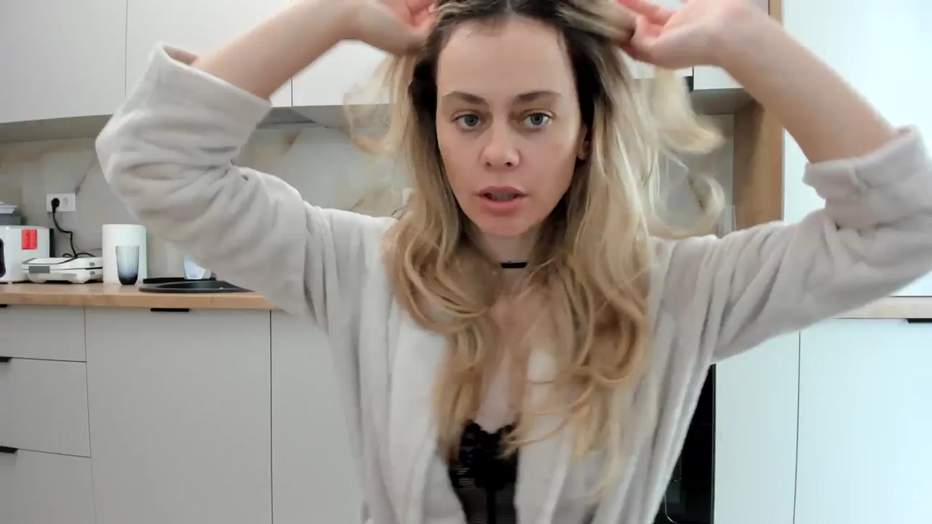 Gallery image thumbnail from DebbyPaige's myfreecams stream on, 03/05/2024, 11:57 image 4 of 20