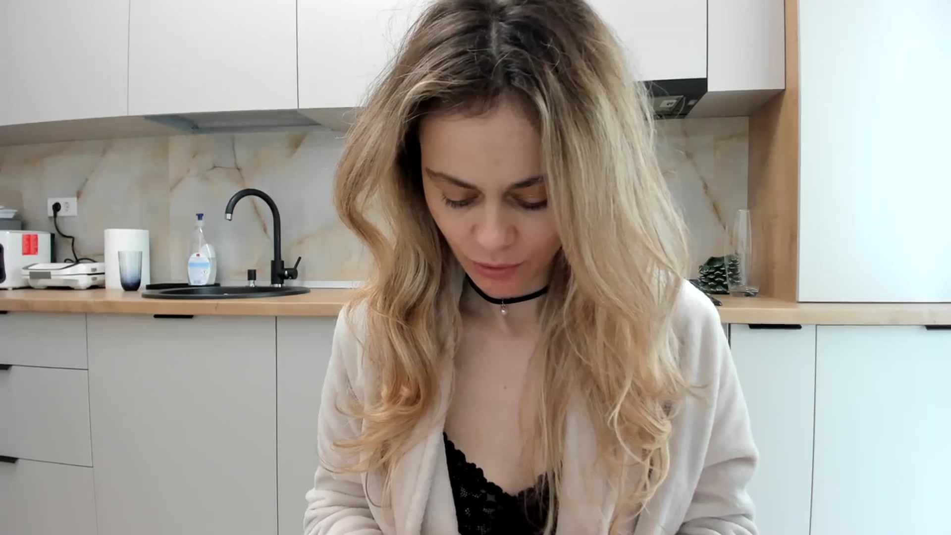 Gallery image thumbnail from DebbyPaige's myfreecams stream on, 03/05/2024, 11:57 image 2 of 20