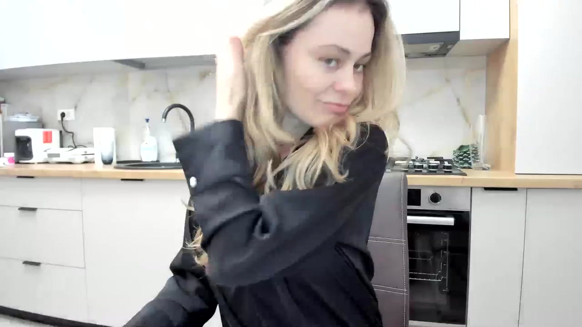 Gallery image thumbnail from DebbyPaige's myfreecams stream on, 03/05/2024, 17:58 image 10 of 20