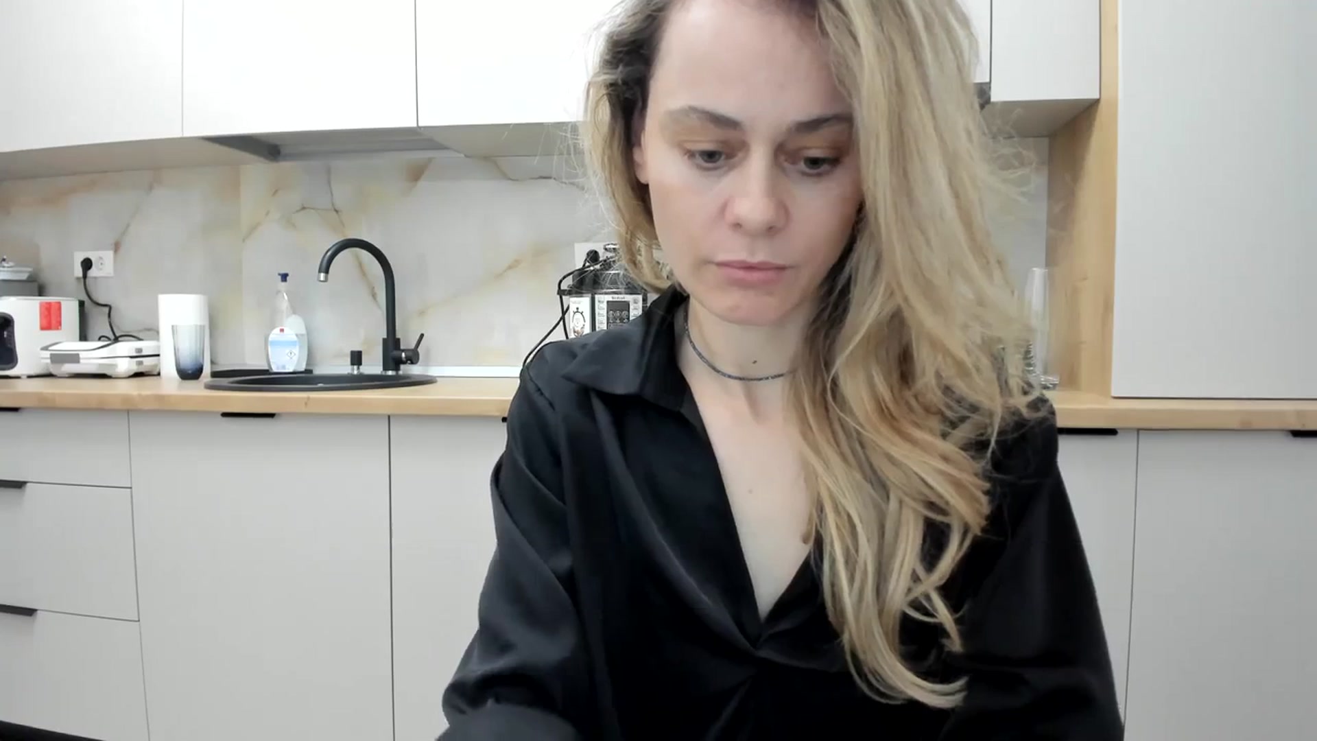 Gallery image thumbnail from DebbyPaige's myfreecams stream on, 03/05/2024, 17:58 image 16 of 20