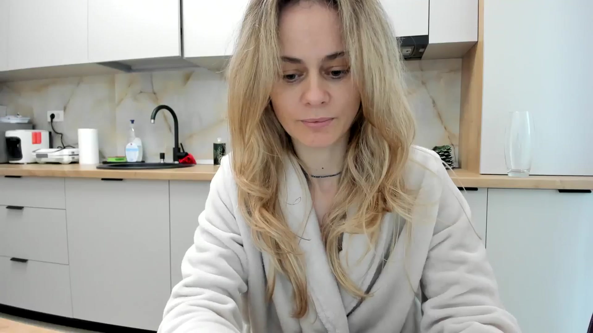 Gallery image thumbnail from DebbyPaige's myfreecams stream on, 03/06/2024, 16:18 image 3 of 20