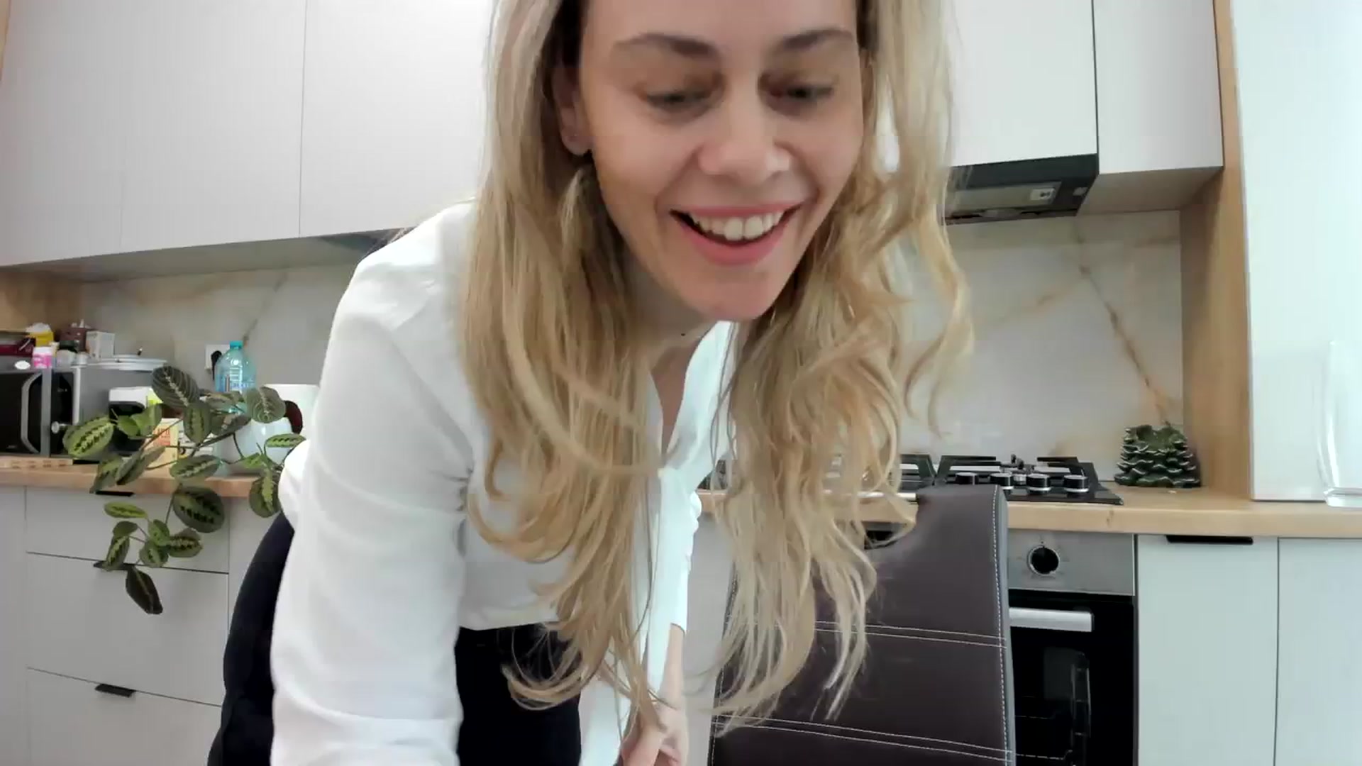 Gallery image thumbnail from DebbyPaige's myfreecams stream on, 03/07/2024, 09:30 image 1 of 20
