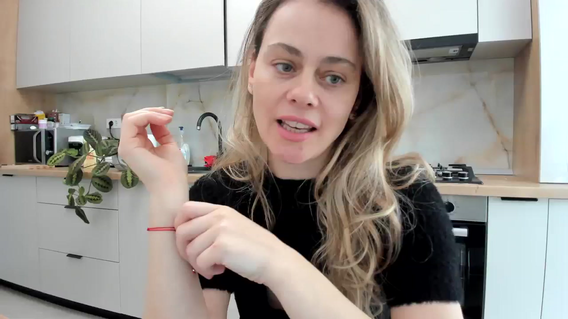 Gallery image thumbnail from DebbyPaige's myfreecams stream on, 03/07/2024, 09:30 image 11 of 20