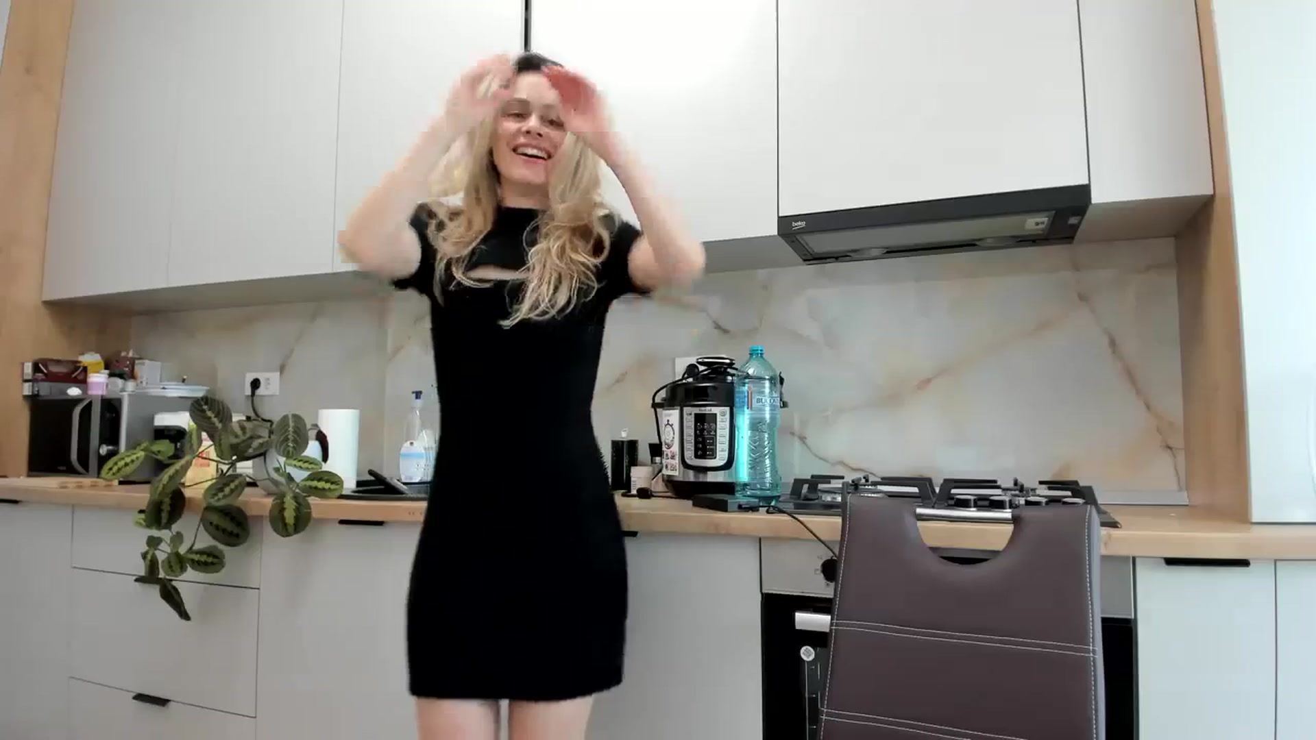 Gallery image thumbnail from DebbyPaige's myfreecams stream on, 03/07/2024, 09:30 image 12 of 20