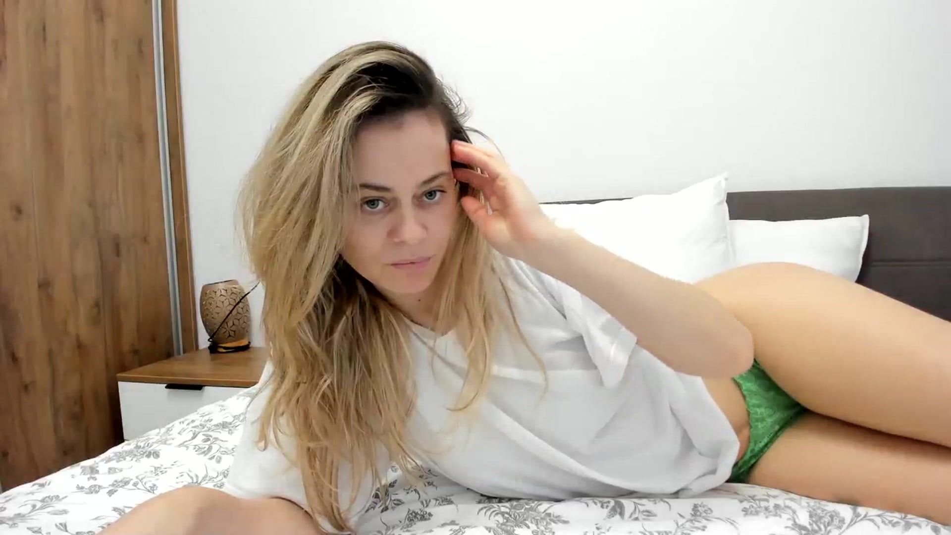 Gallery image thumbnail from DebbyPaige's myfreecams stream on, 03/08/2024, 12:59 image 19 of 20