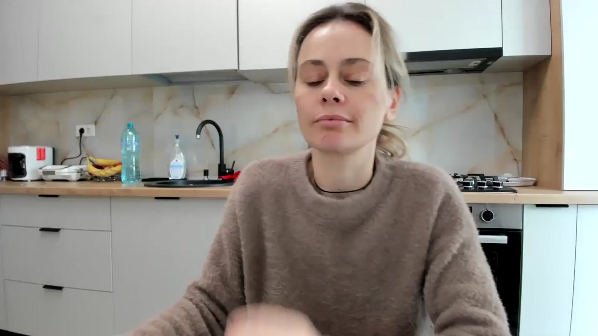 Gallery image thumbnail from DebbyPaige's myfreecams stream on, 03/09/2024, 10:43 image 4 of 20