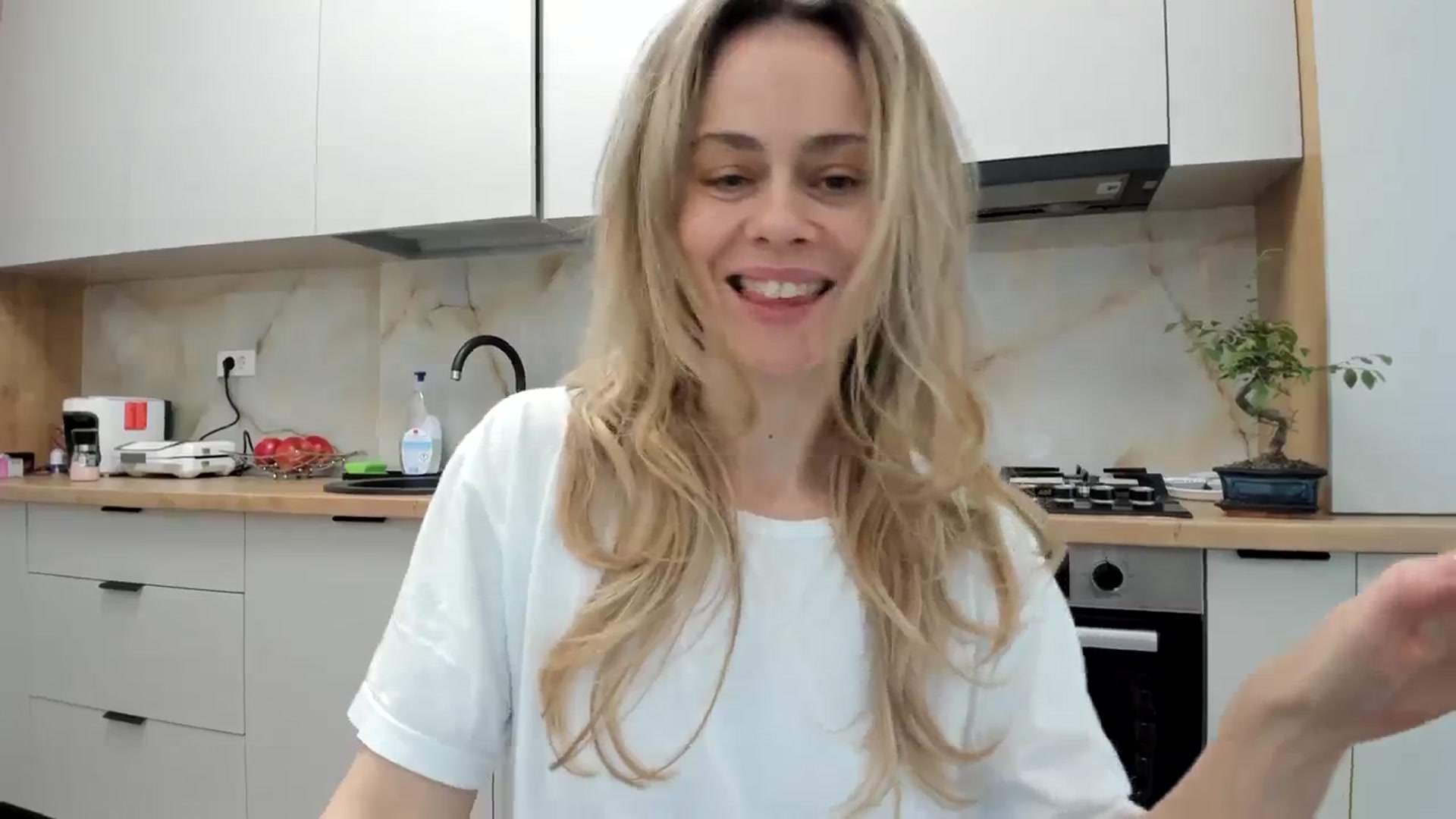 Gallery image thumbnail from DebbyPaige's myfreecams stream on, 03/14/2024, 14:41 image 5 of 20