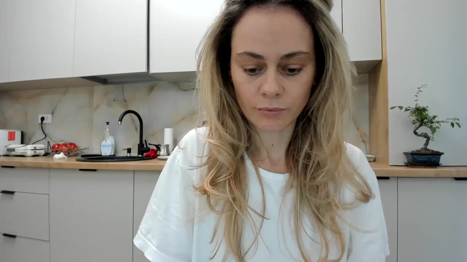 Gallery image thumbnail from DebbyPaige's myfreecams stream on, 03/14/2024, 14:41 image 19 of 20