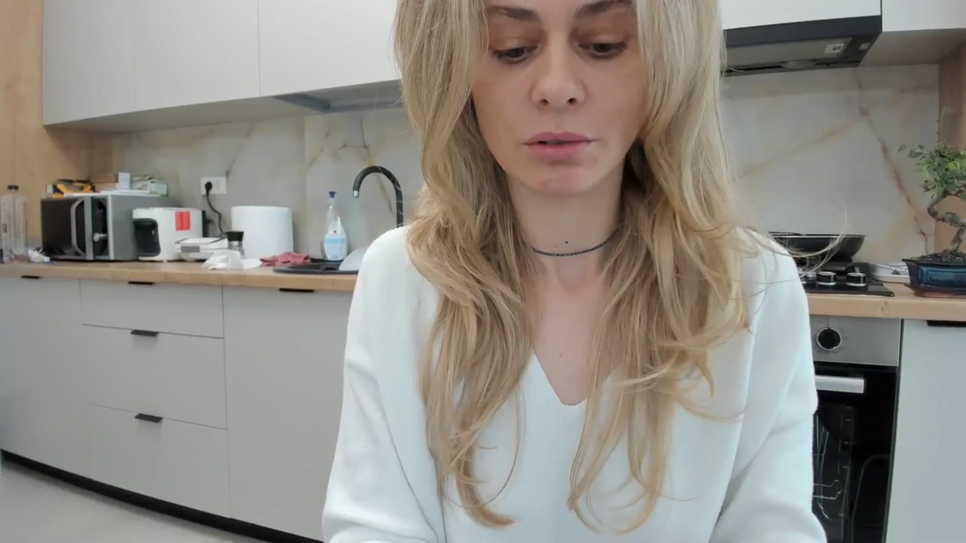 Gallery image thumbnail from DebbyPaige's myfreecams stream on, 03/19/2024, 12:05 image 20 of 20