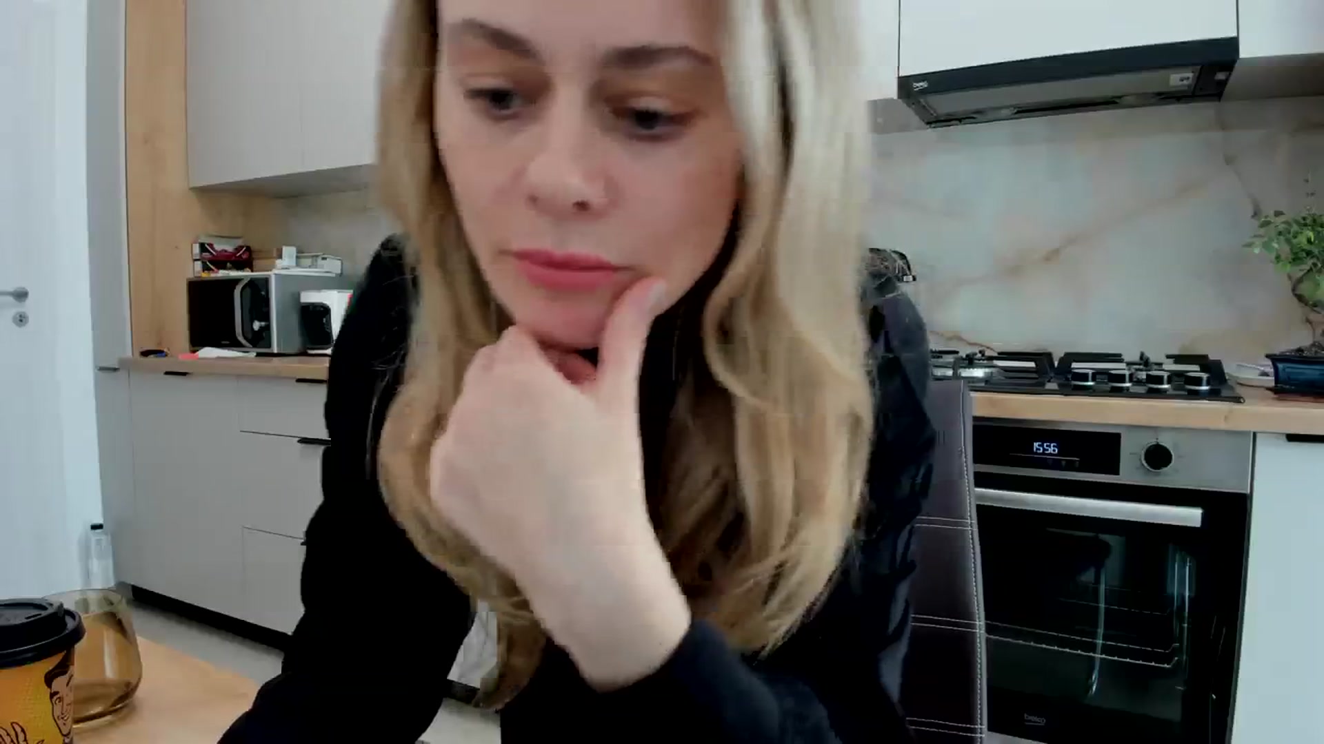 Gallery image thumbnail from DebbyPaige's myfreecams stream on, 03/20/2024, 13:29 image 8 of 20
